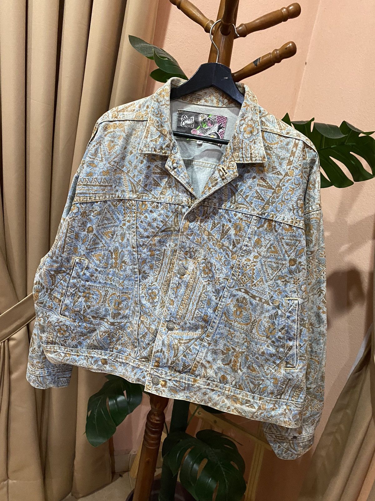 Japanese Brand Sweet Camel Vintage Printed Denim Jacket – Unique Streetwear Size US L / EU 52-54 / 3 - 2 Thumbnail