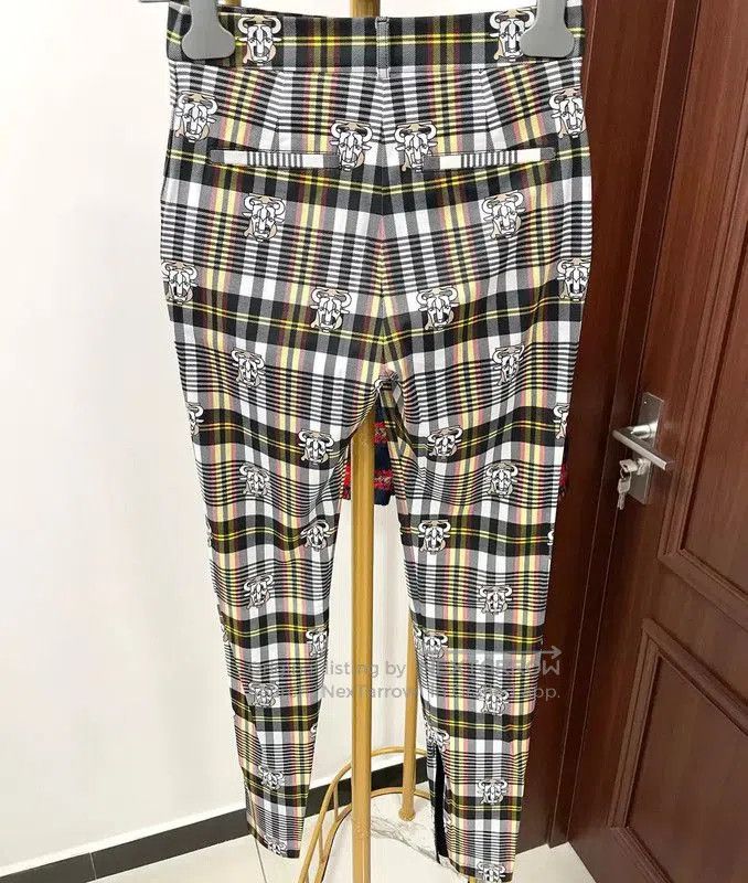 Valentino Burberry Color Block Women's Casual Pants. Size 23" - 4 Thumbnail