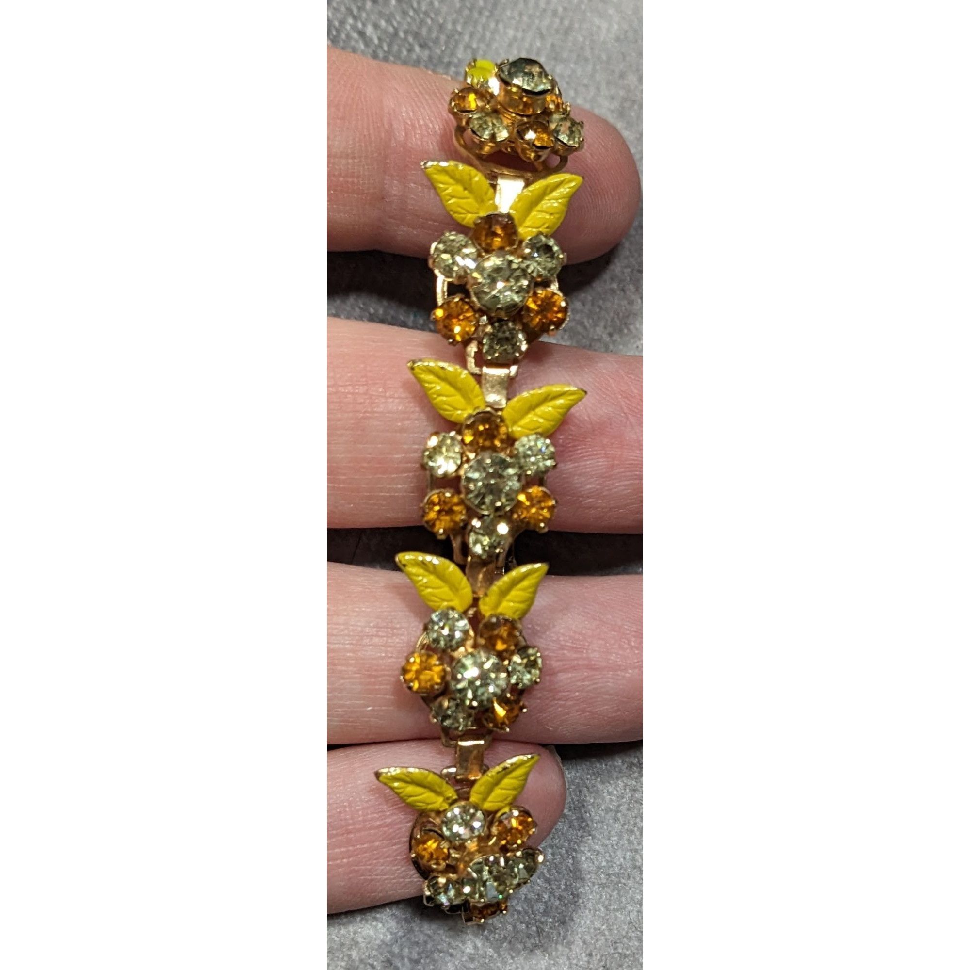 Other Vintage 50s Weiss NY Yellow Floral Rhinestone Bracelet Size ONE SIZE - 3 Thumbnail