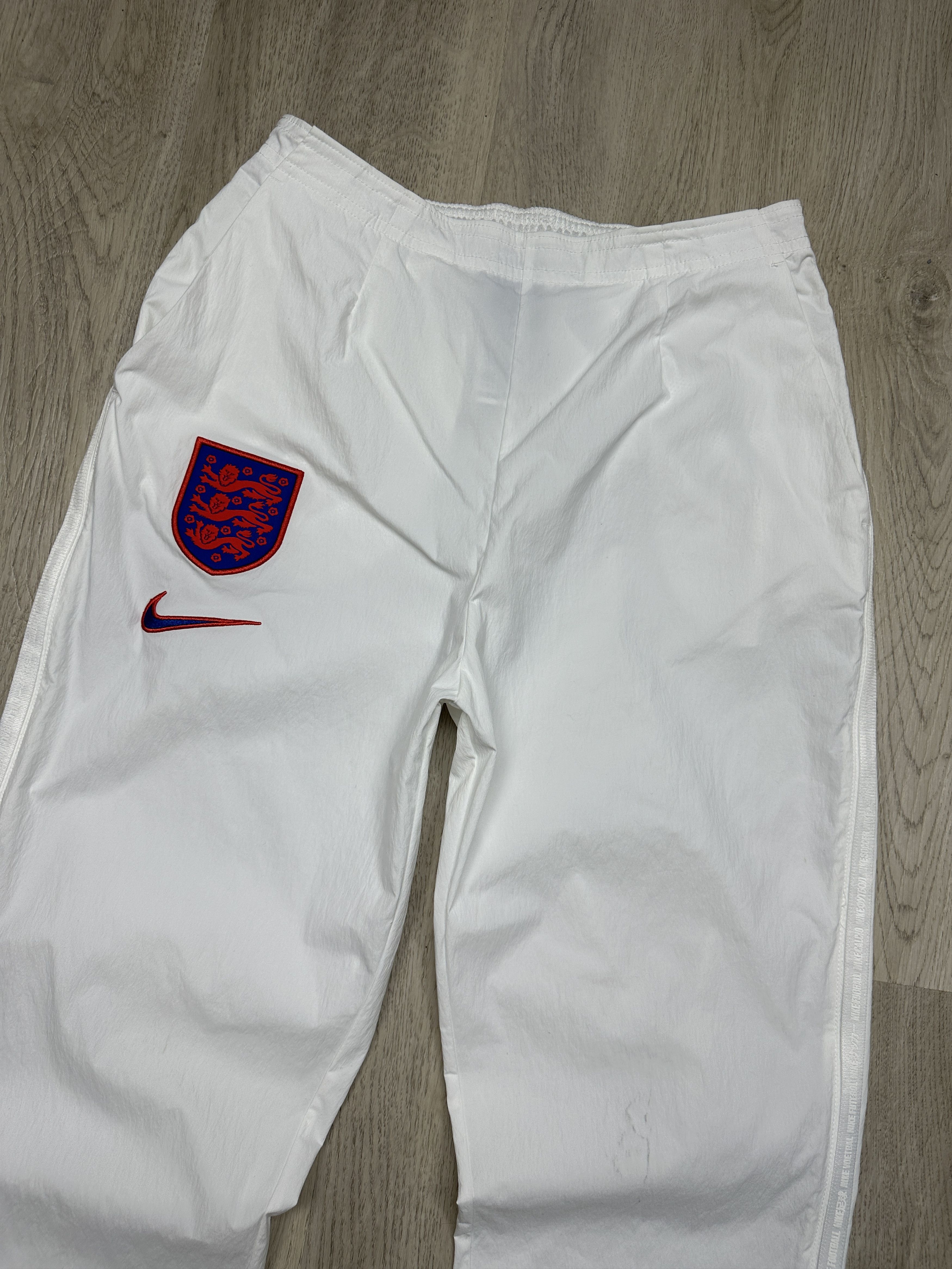 Nike Nike England Mens Nylon Track Pants Size US 30 / EU 46 - 2 Thumbnail