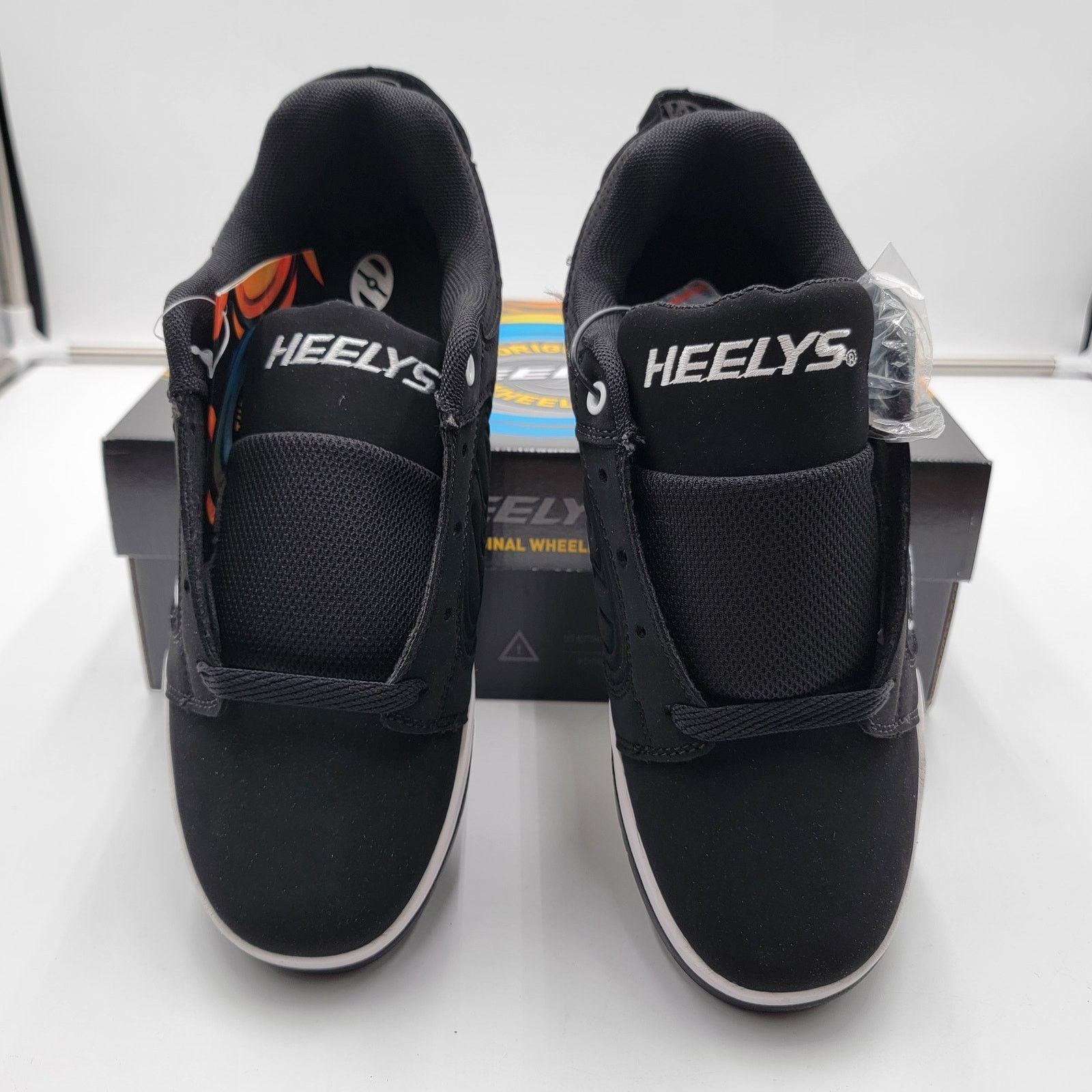 Heelys New Heelys Voyager Black - Size 7M / 8.5W - In Box! Size US 7 / EU 40 - 3 Thumbnail