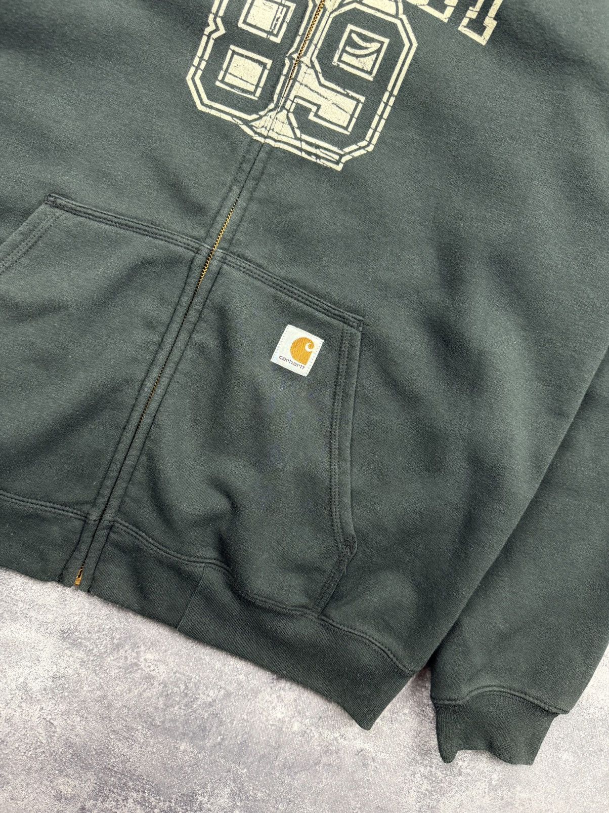 Carhartt Vintage Y2K Carhartt Big Logo Zip Up Hoodie Black Jacket Size US L / EU 52-54 / 3 - 6 Thumbnail