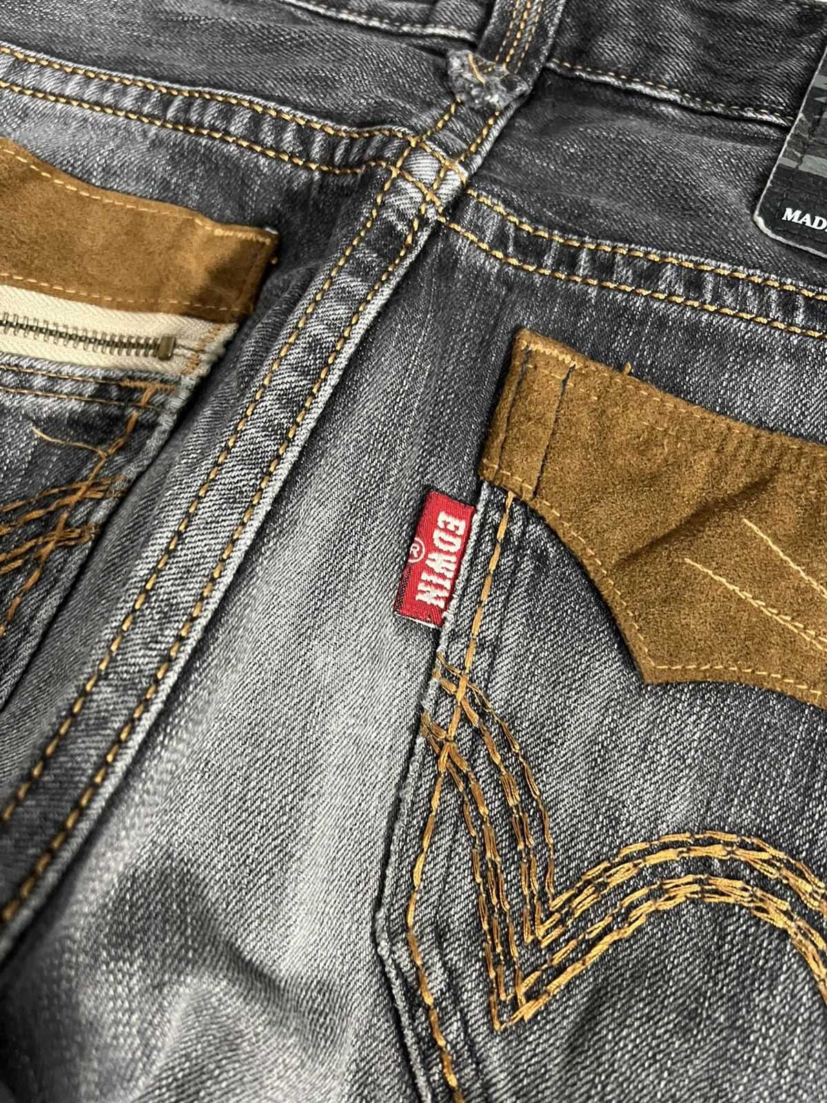 Edwin Flare Jean Edwin Exclusive Vintage XV Navajo Faded Distress Size US 33 - 19 Thumbnail