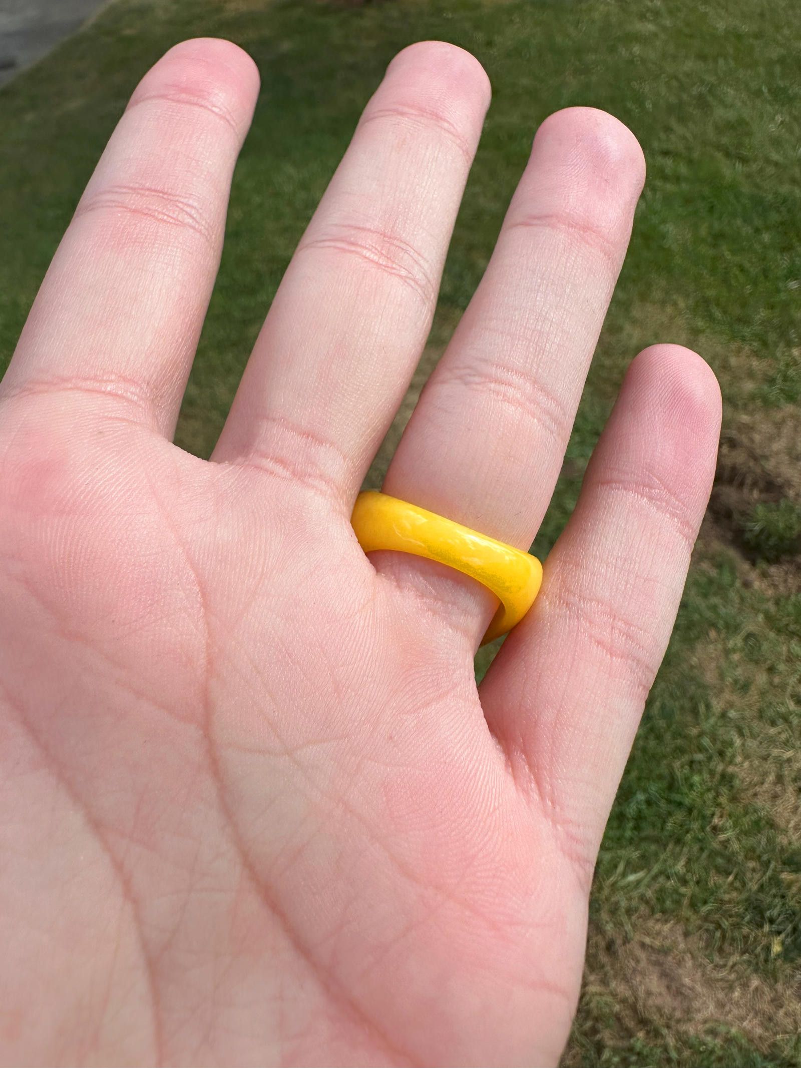 Jewelry Large Yellow Heart Ring Size ONE SIZE - 3 Thumbnail
