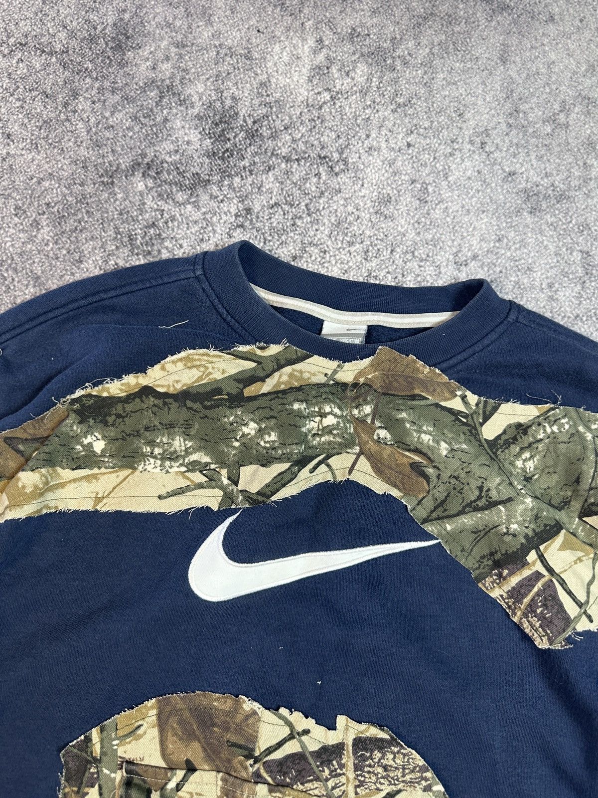 Nike Vintage Custom Camo Nike Big Swoosh Sweatshirt Streetwear XL Size US XL / EU 56 / 4 - 3 Thumbnail