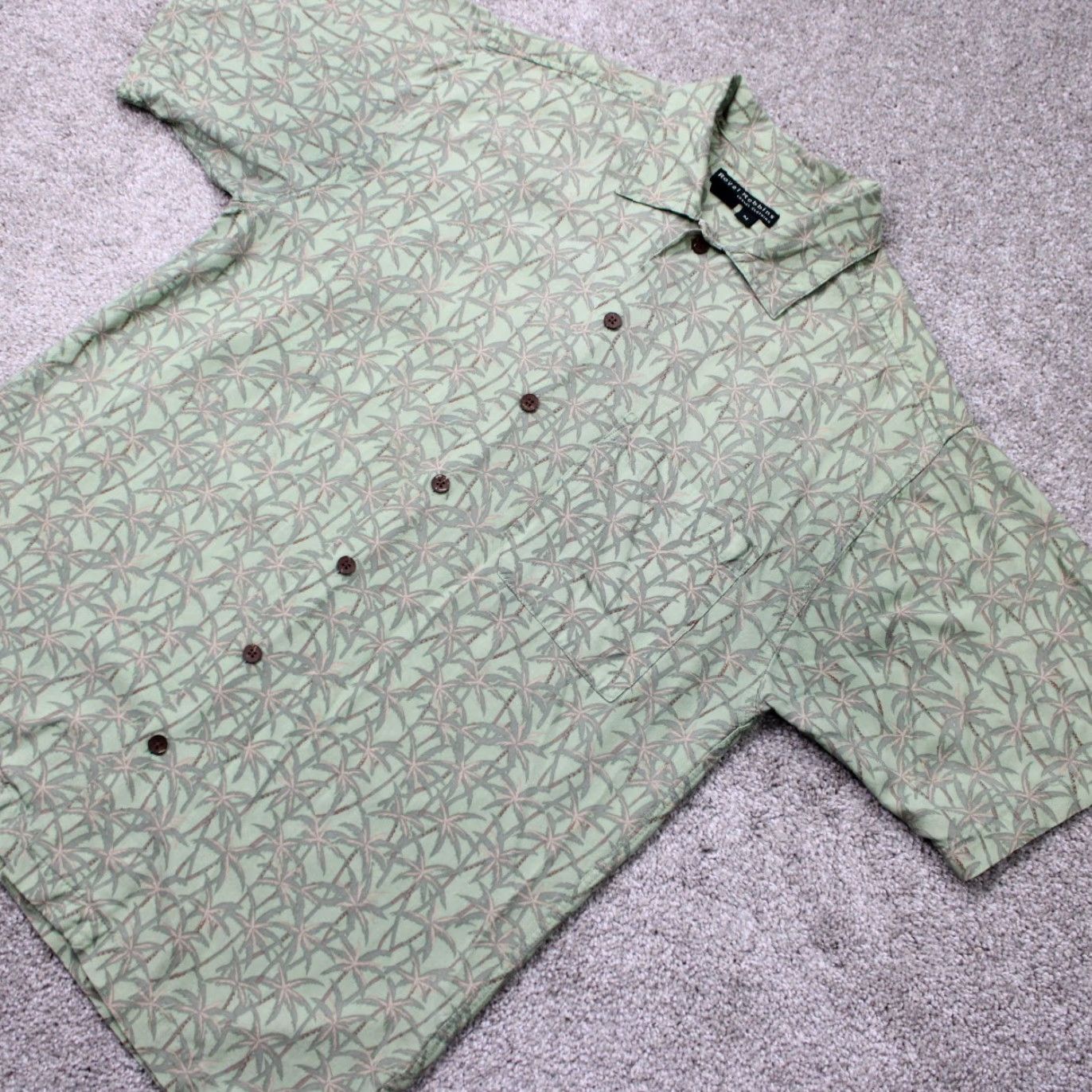Royal Robbins Royal Robbins Shirt Mens Medium Green Floral 100% Rayon Short Sleeve Button Up Size US M / EU 48-50 / 2 - 3 Thumbnail