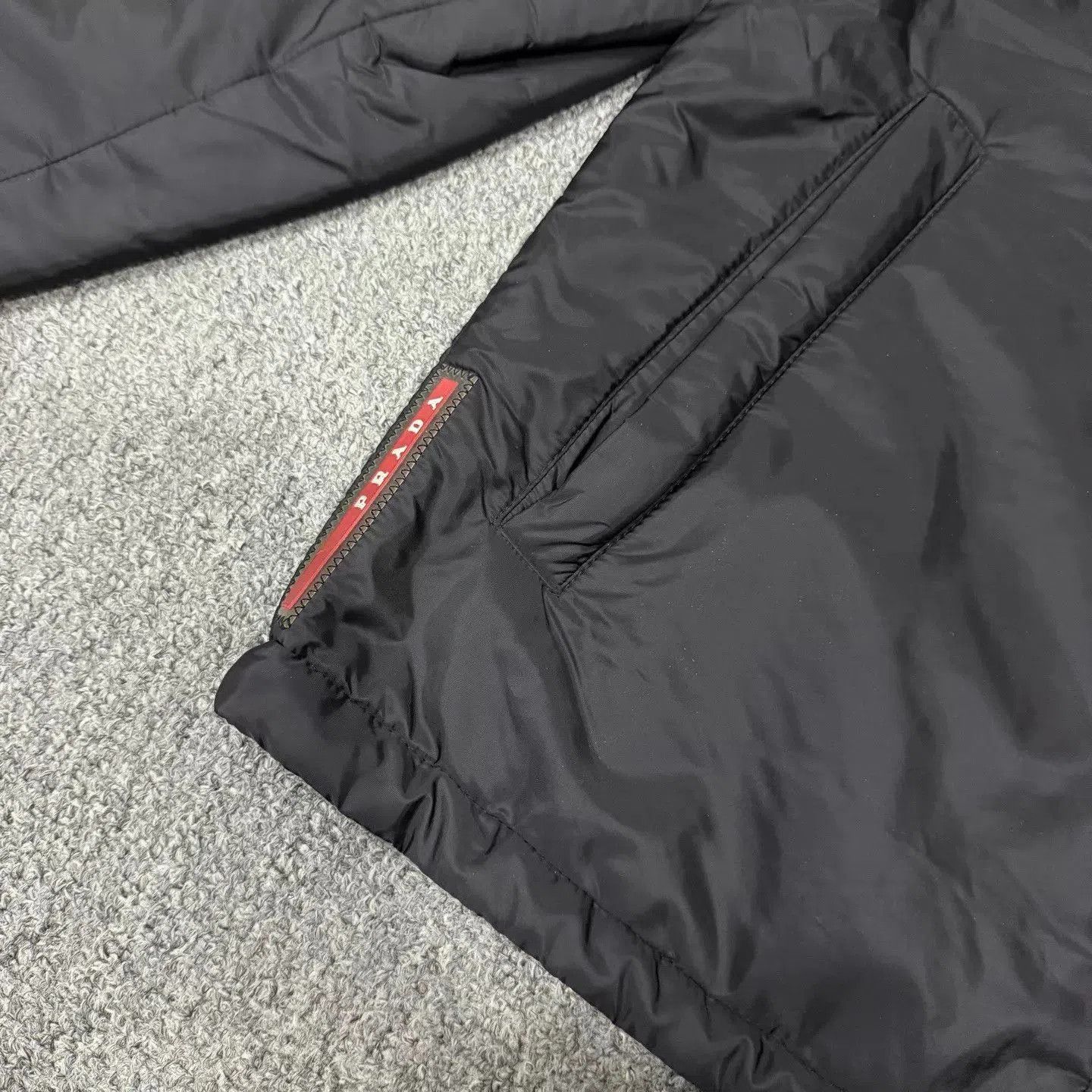 Prada Black Lightweight Zip-Up Jacket Size S. Size US S / EU 44-46 / 1 - 3 Thumbnail