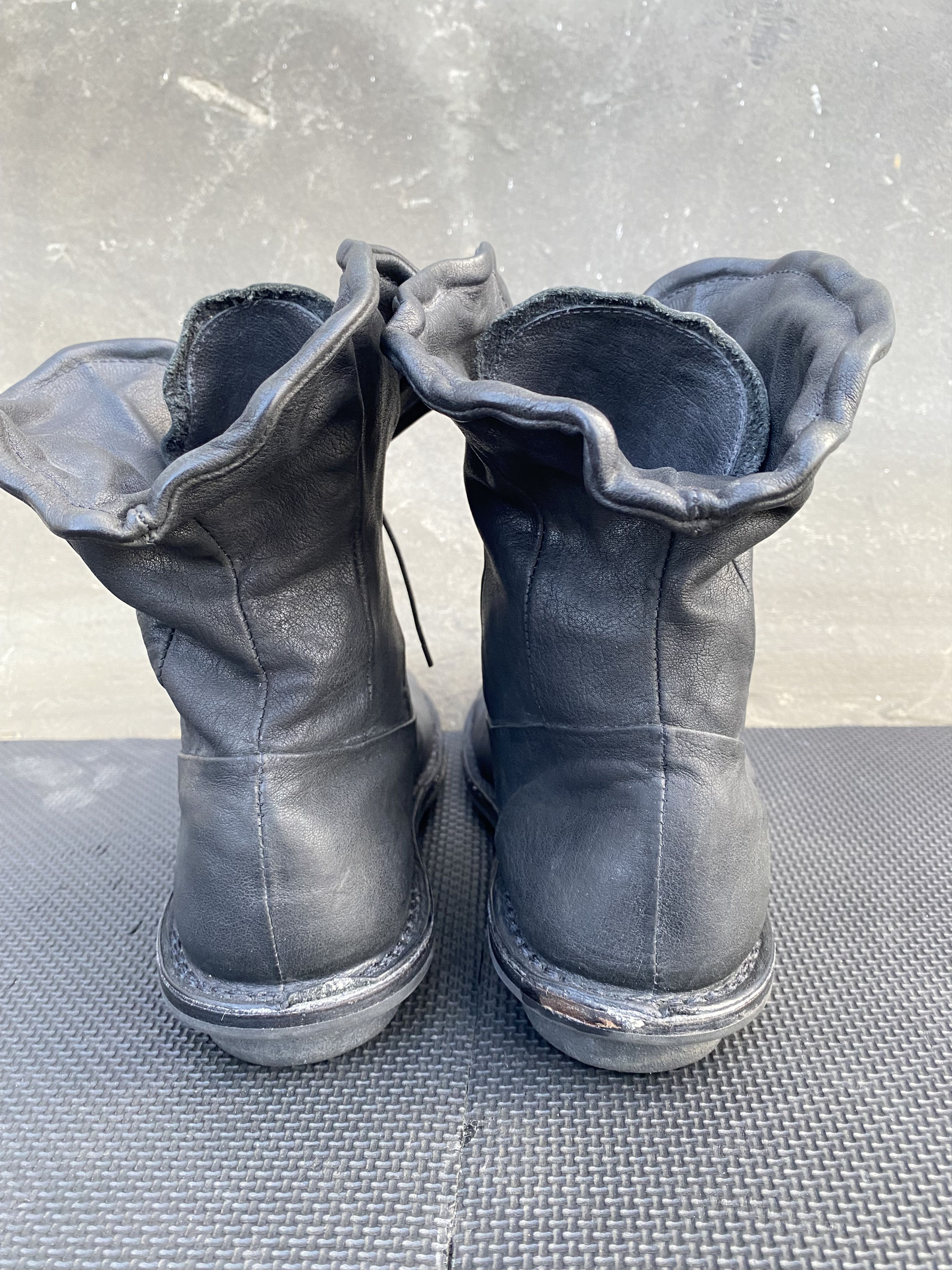 Trippen Trippen Women's Leather Black Flower design Medieval Size US 10.5 / IT 40.5 - 6 Thumbnail