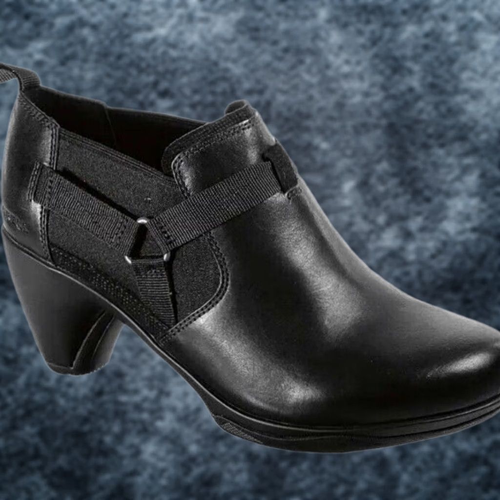 Merrell Merrell Evera Rush Women's Boots Heeled Ankle Booties Black Leather Harness 8 Size US 8 / IT 38 - 1 Thumbnail