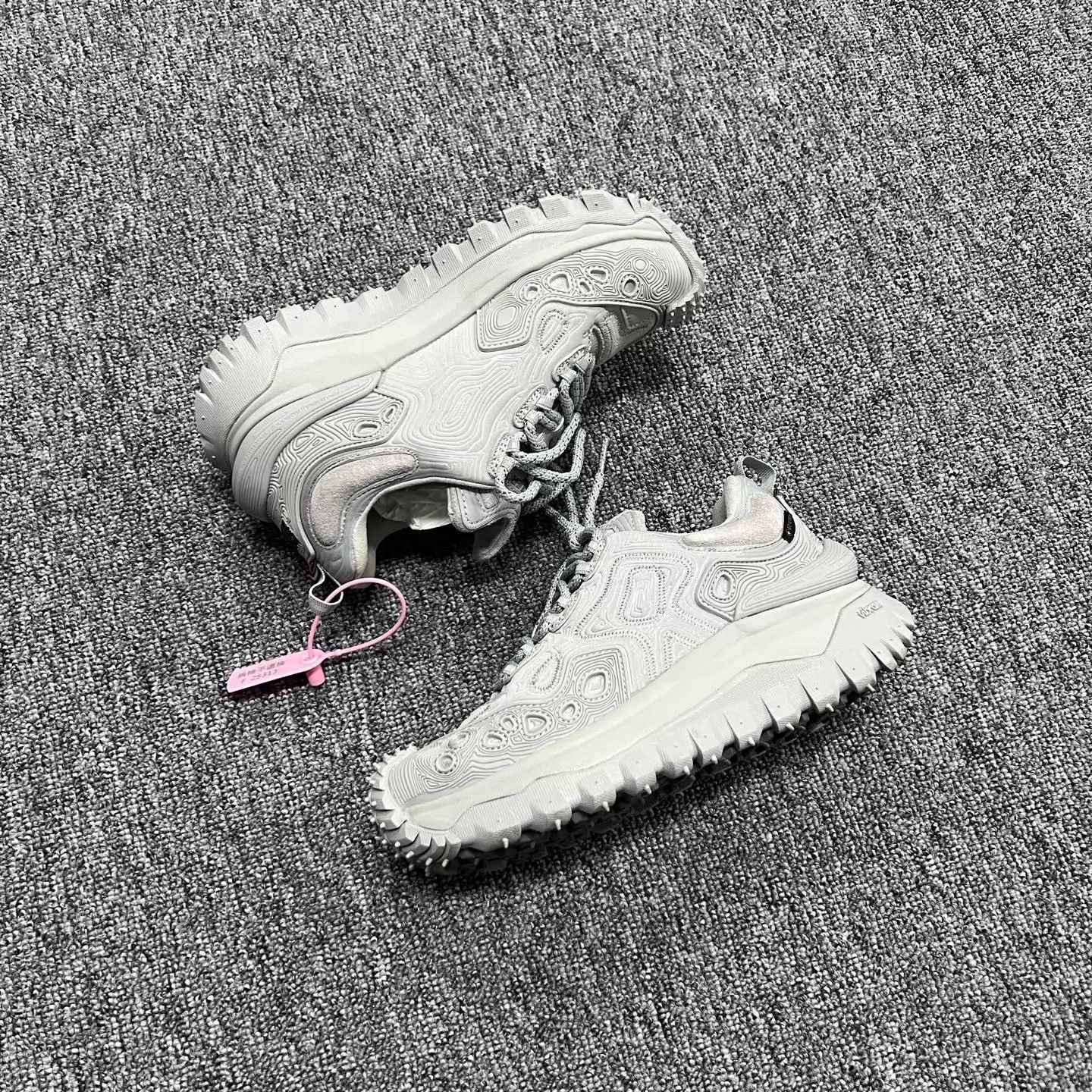 Moncler Moncler Collab Trailgrip GTX Gray Platform Hiking Shoe 36 Size US 5.5 / IT 35.5 - 4 Thumbnail