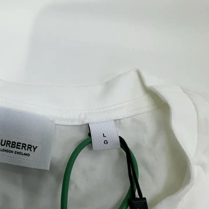Burberry Burberry Burberry Logo Print Casual T-Shirt for Men-2507 Size US L / EU 52-54 / 3 - 5 Thumbnail