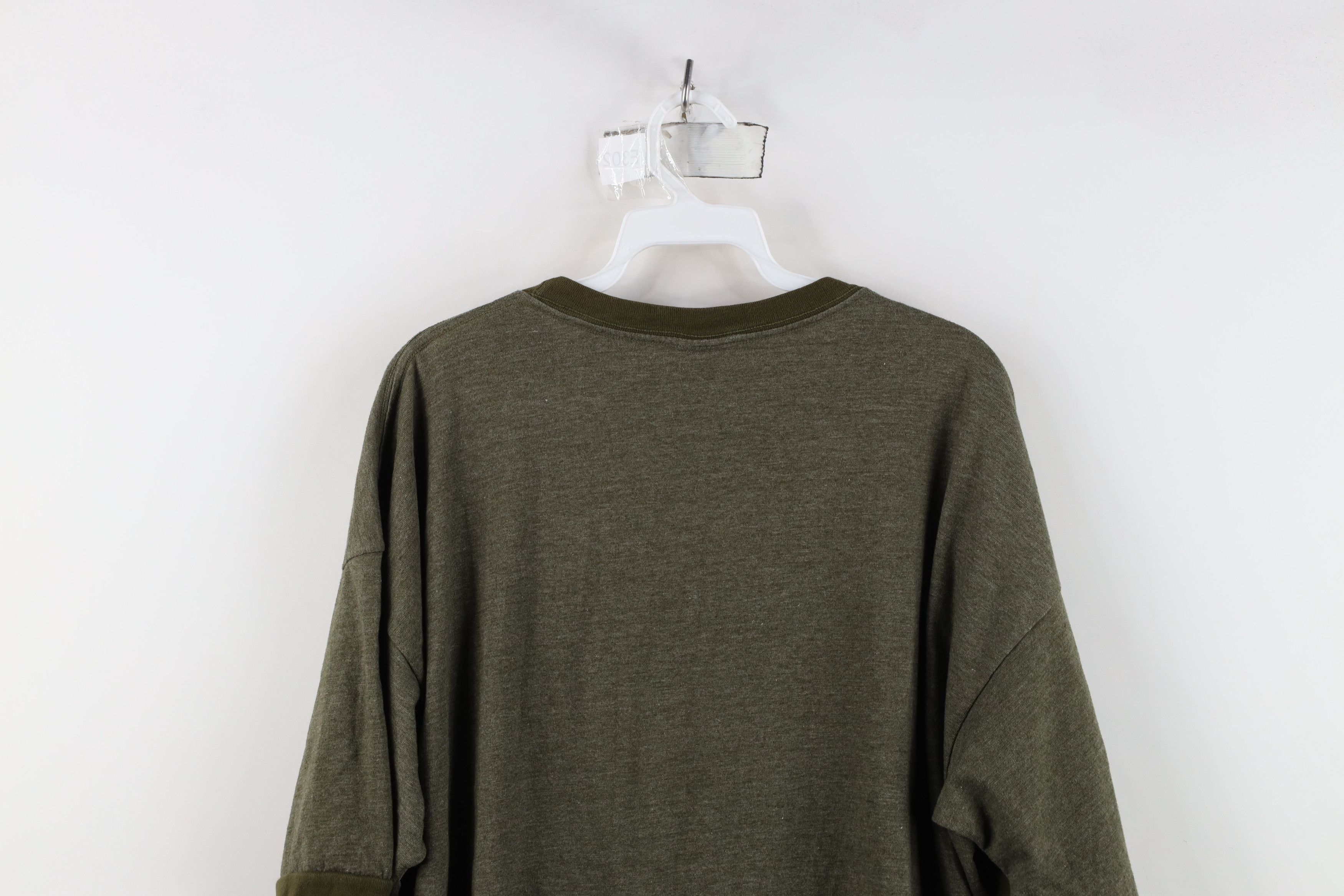 Vintage Vintage Y2K 2004 4077th Episode Ringer T-Shirt Heather Green Size US XL / EU 56 / 4 - 12 Thumbnail