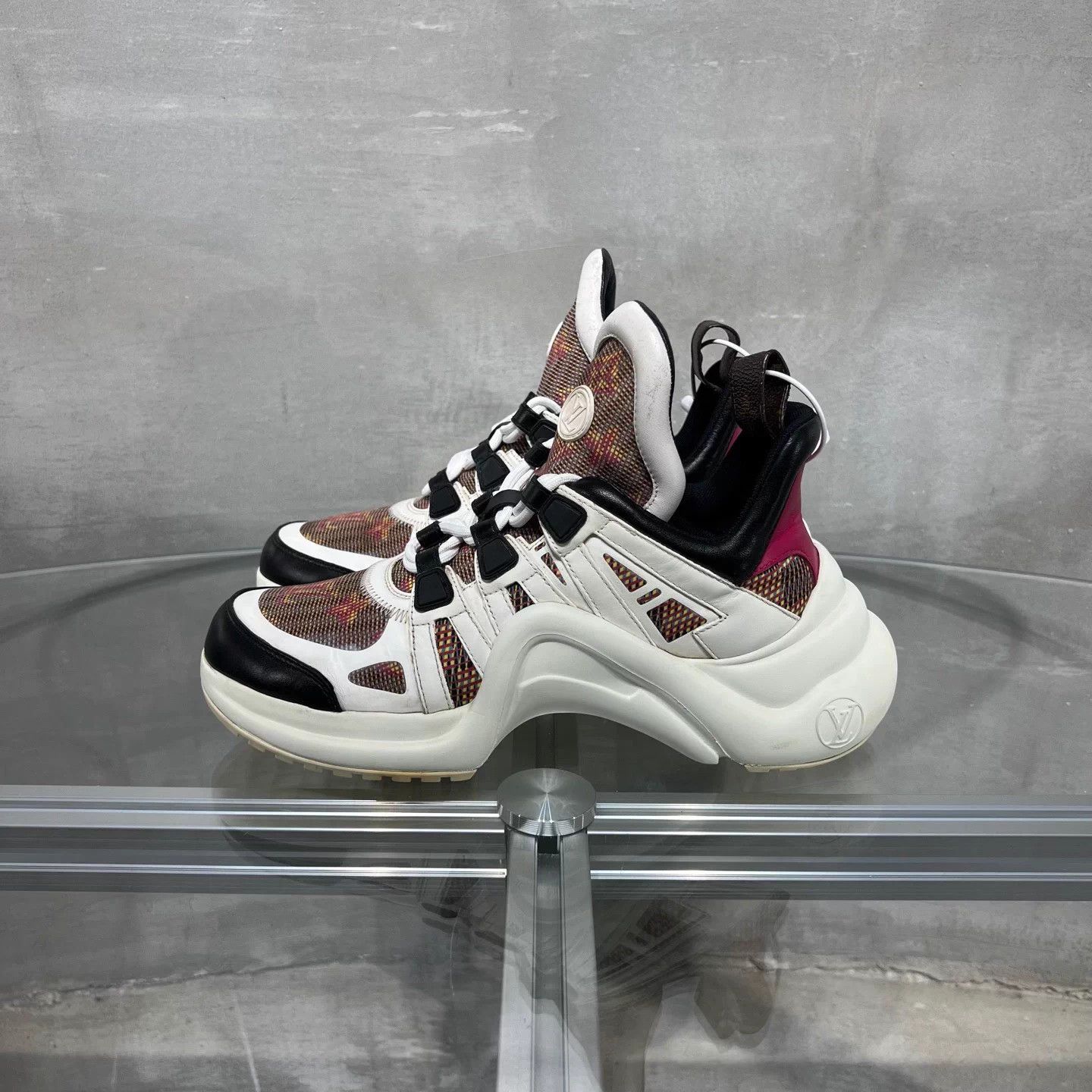 Louis Vuitton LV Monogram Arch Sneaker UK3.5 EU37.5 Size US 6.5 / IT 36.5 - 3 Thumbnail