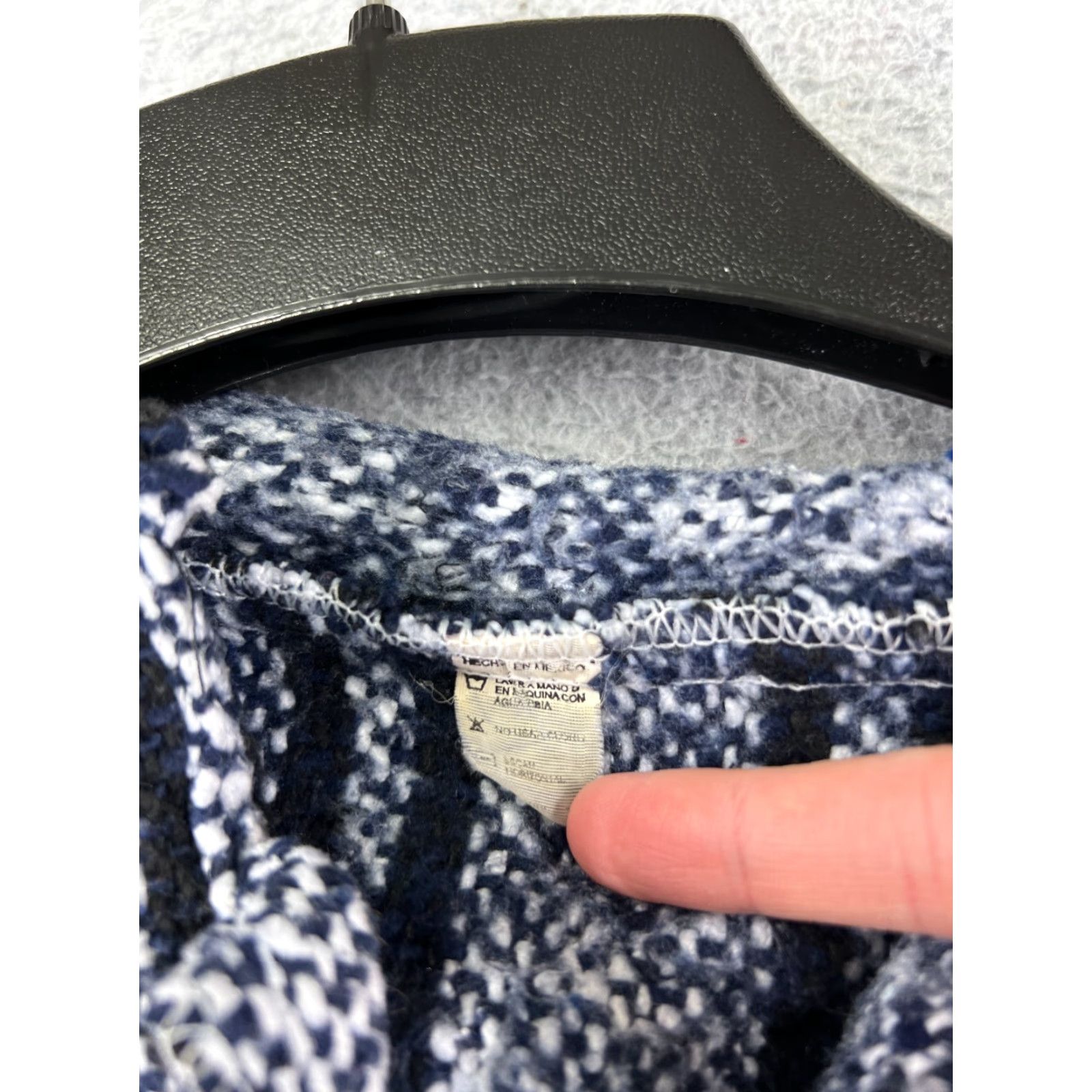 Vintage Baja Hoodie Mens Small Blue Gray Acrylic Blend Drug Rug Mexico Neuvo Poncho Hoodie Shirt Blues 90s Theme Mens Size US S / EU 44-46 / 1 - 3 Thumbnail