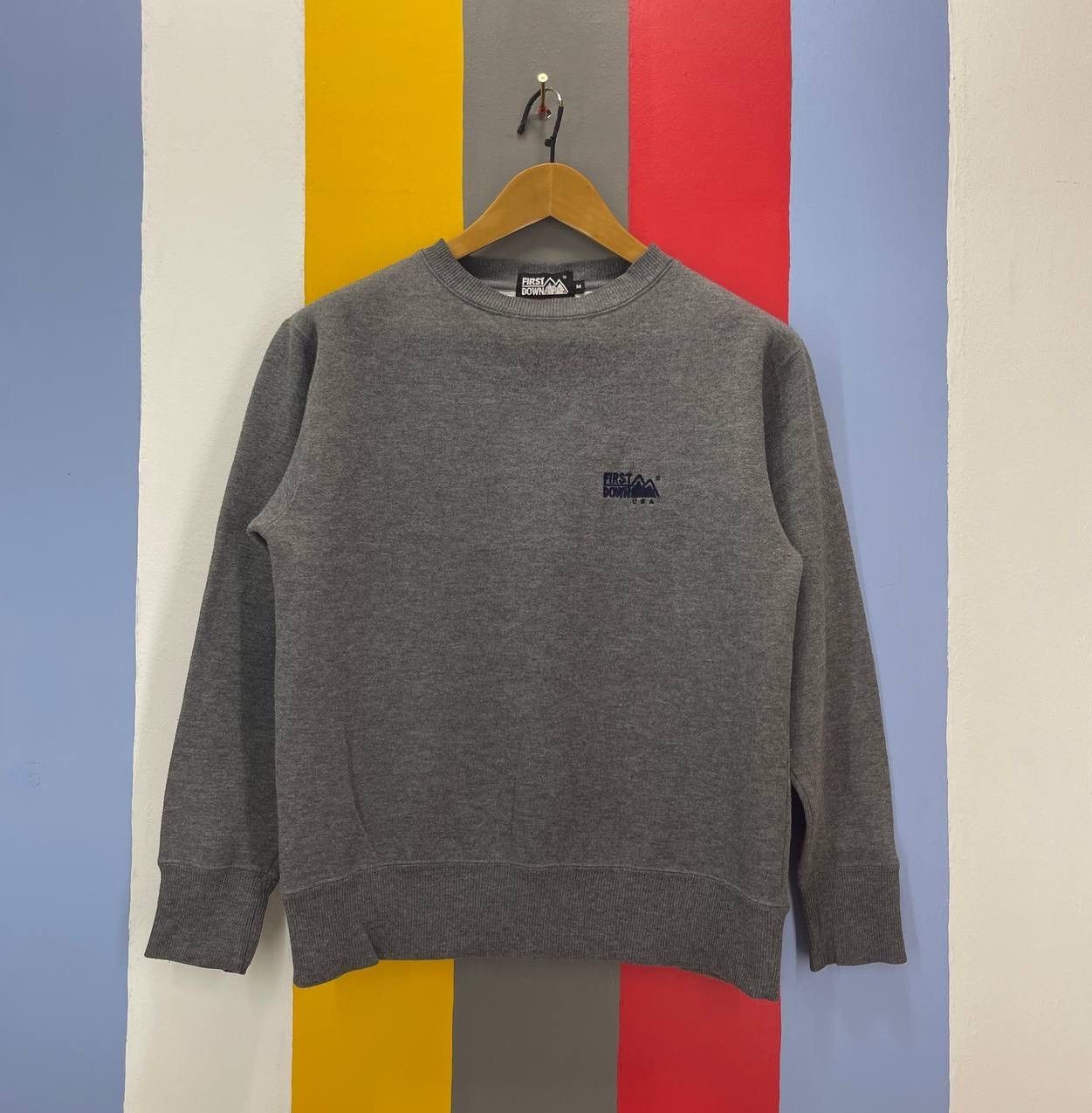 Other FIRST DOWN Crew Neck Sweatshirt #2641/26 Size US M / EU 48-50 / 2 - 3 Thumbnail
