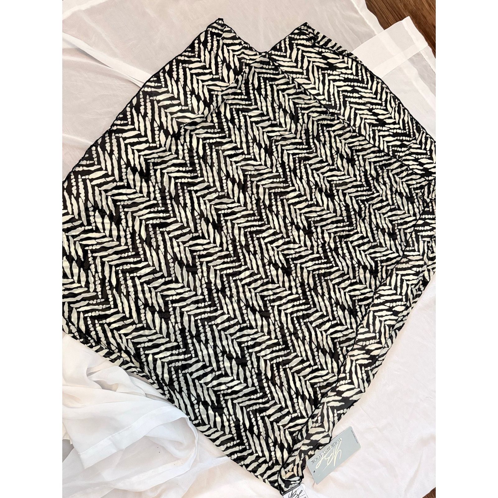 Best Made YBL Your Best Look Nylon Black and White print Scarf Size ONE SIZE - 5 Thumbnail