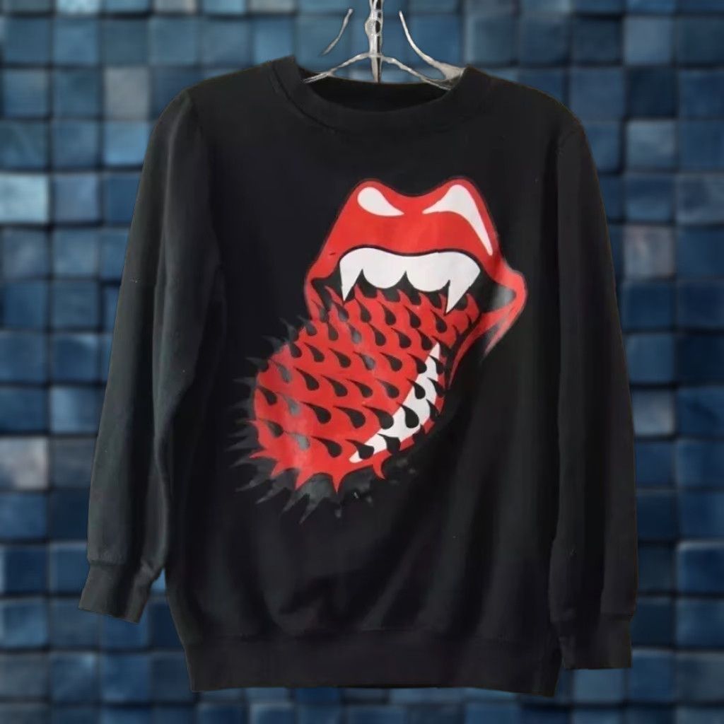 Logo 7 Women's Rolling Stone Black w/ Red Spiny Mouth Logo Graphic Sweater XS Size XS / US 0-2 / IT 36-38 - 1 Thumbnail