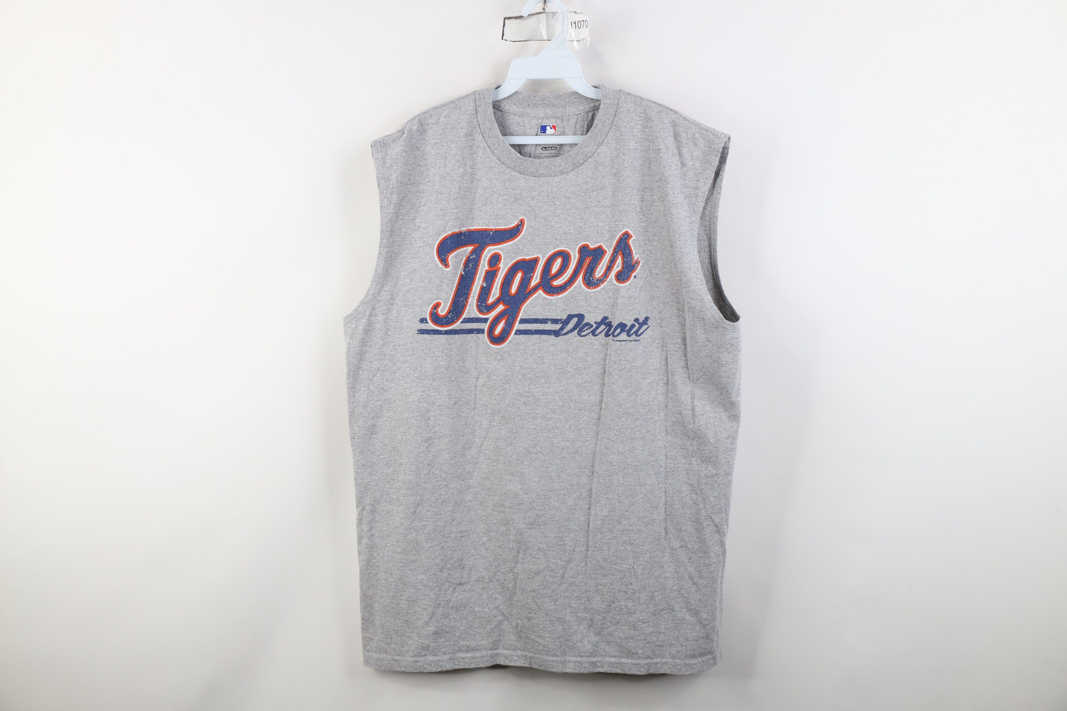 Vintage Vintage Y2K Detroit Tigers Baseball Muscle T-Shirt Gray Size US XL / EU 56 / 4 - 1 Thumbnail