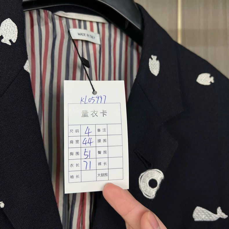 Thom Browne Thom Browne size4 Whale turtle embroidered suit jacket Size 36S - 7 Thumbnail