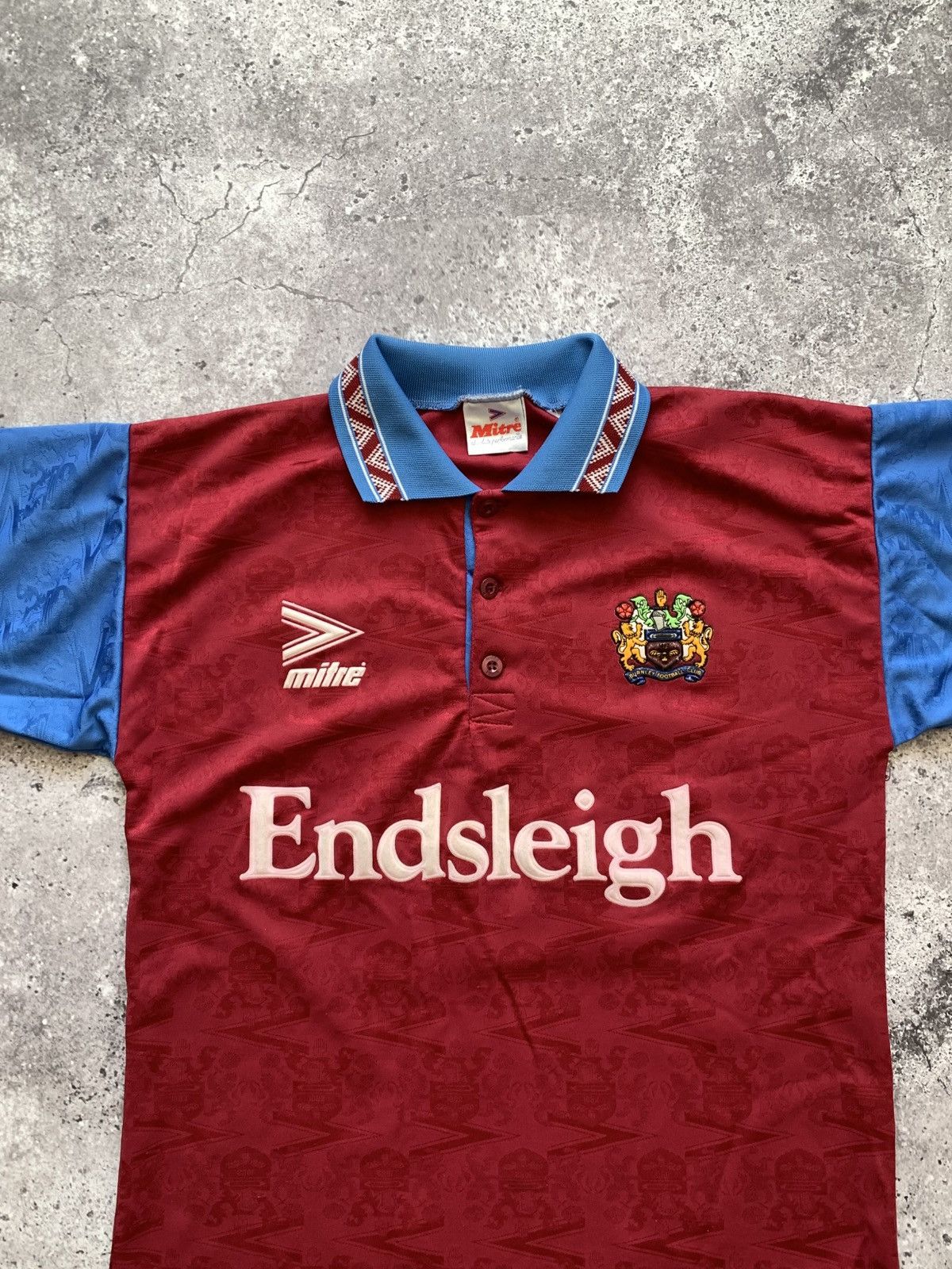 Vintage 🔥MITRE BURNLEY 1993/95 HOME SOCCER JERSEY SHIRT Size US S / EU 44-46 / 1 - 3 Thumbnail