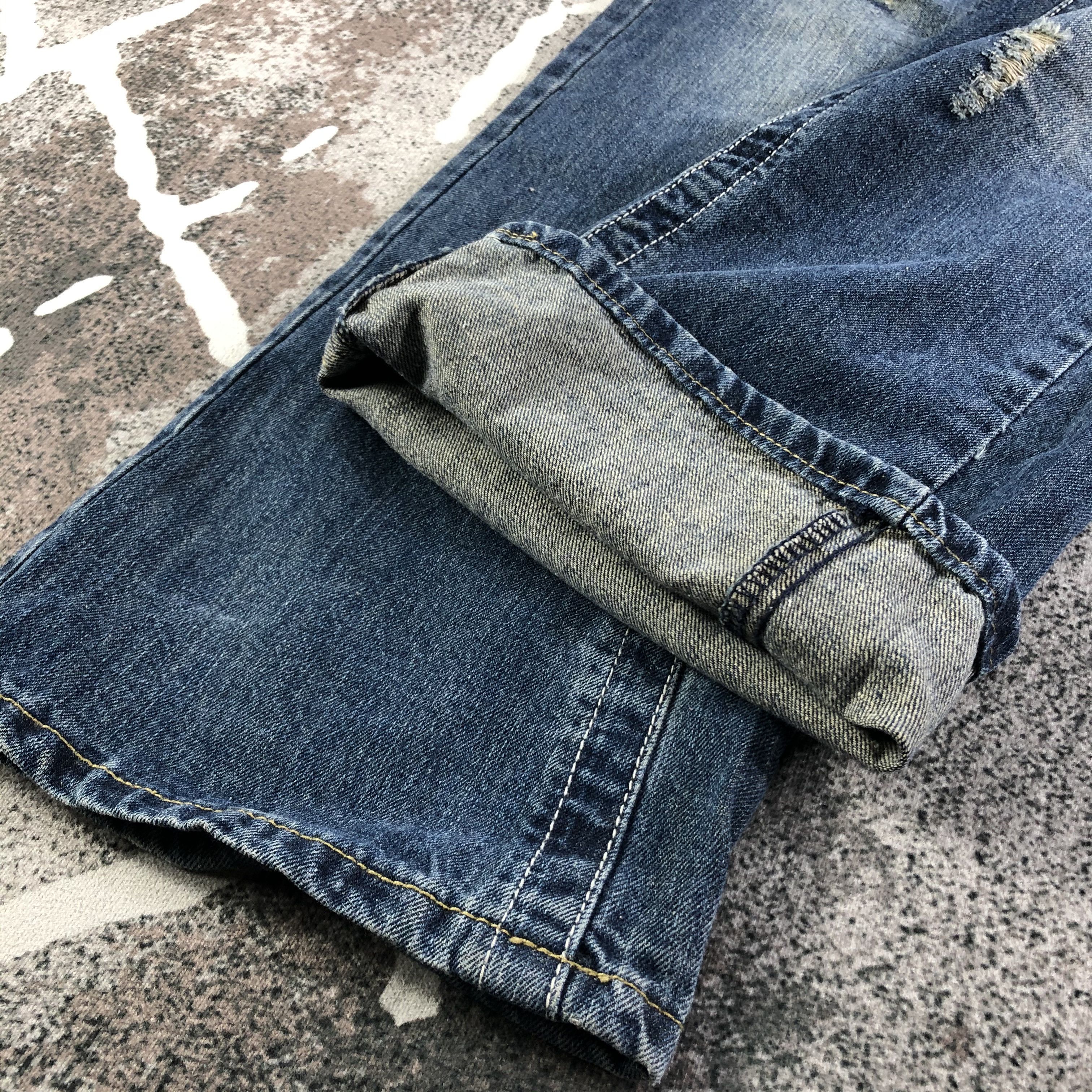 Japanese Brand Distressed Japanese Brand Flared Jeans KJ2074 Size US 35 - 6 Thumbnail