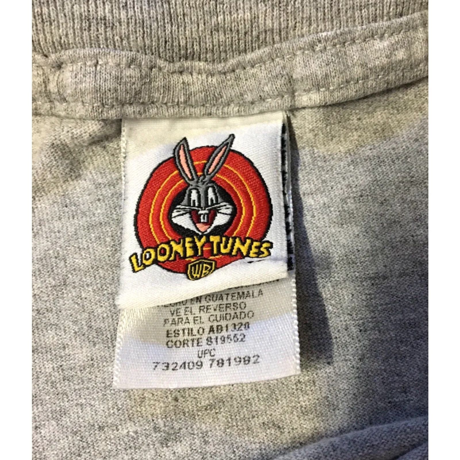 Vintage VINTAGE Pepe Le Pew Sweet Innocent Faded Shirt Men L Gray 90s Cartoon Looney Tunes Space Jam NBA Bugs Bunny Tweety Disney Size US L / EU 52-54 / 3 - 7 Thumbnail