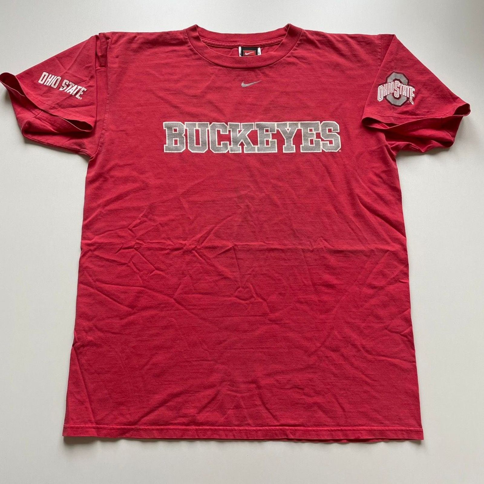 NCAA Vintage Nike Ohio State Buckeyes NCAA Center Swoosh T Shirt Size US L / EU 52-54 / 3 - 1 Thumbnail