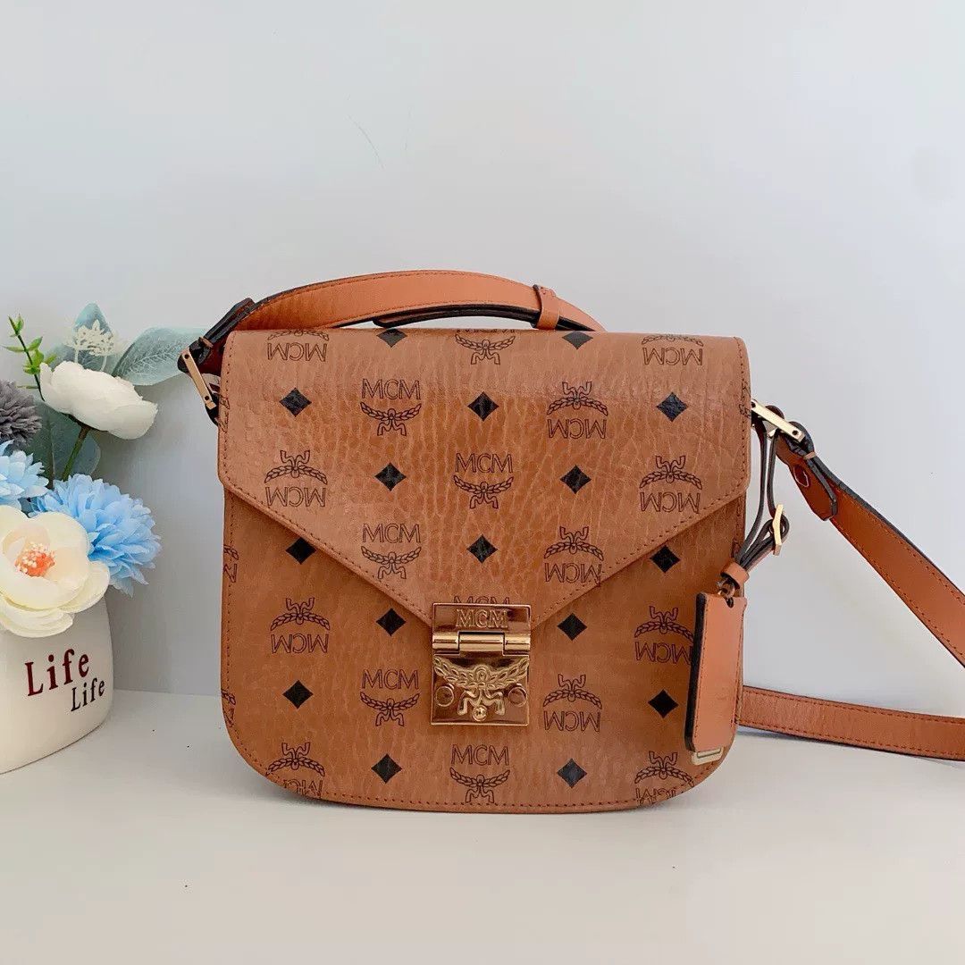 MCM Pre-loved Bag Very good condition Size ONE SIZE - 1 Thumbnail