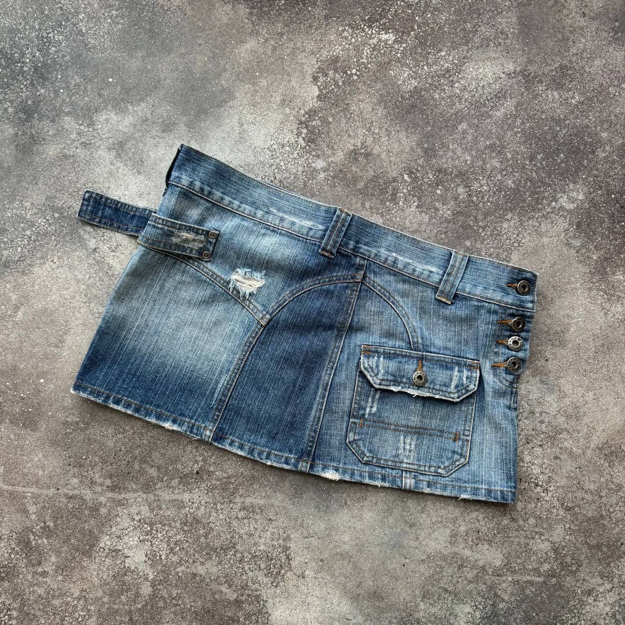Hysteric Glamour Opium Y2K Bondage Distressed Washed Denim Mini Skirt Size 32" / US 10 / IT 46 - 2 Thumbnail