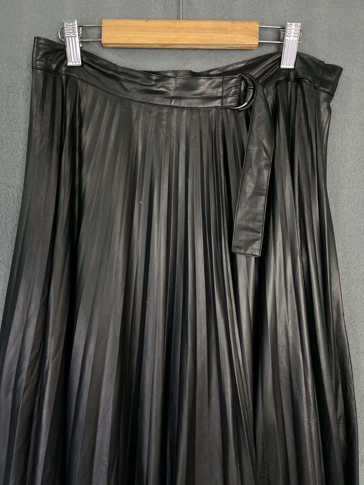Zara Zara Faux Leather Wrap Pleated Midi Skirt Size 31" - 3 Thumbnail