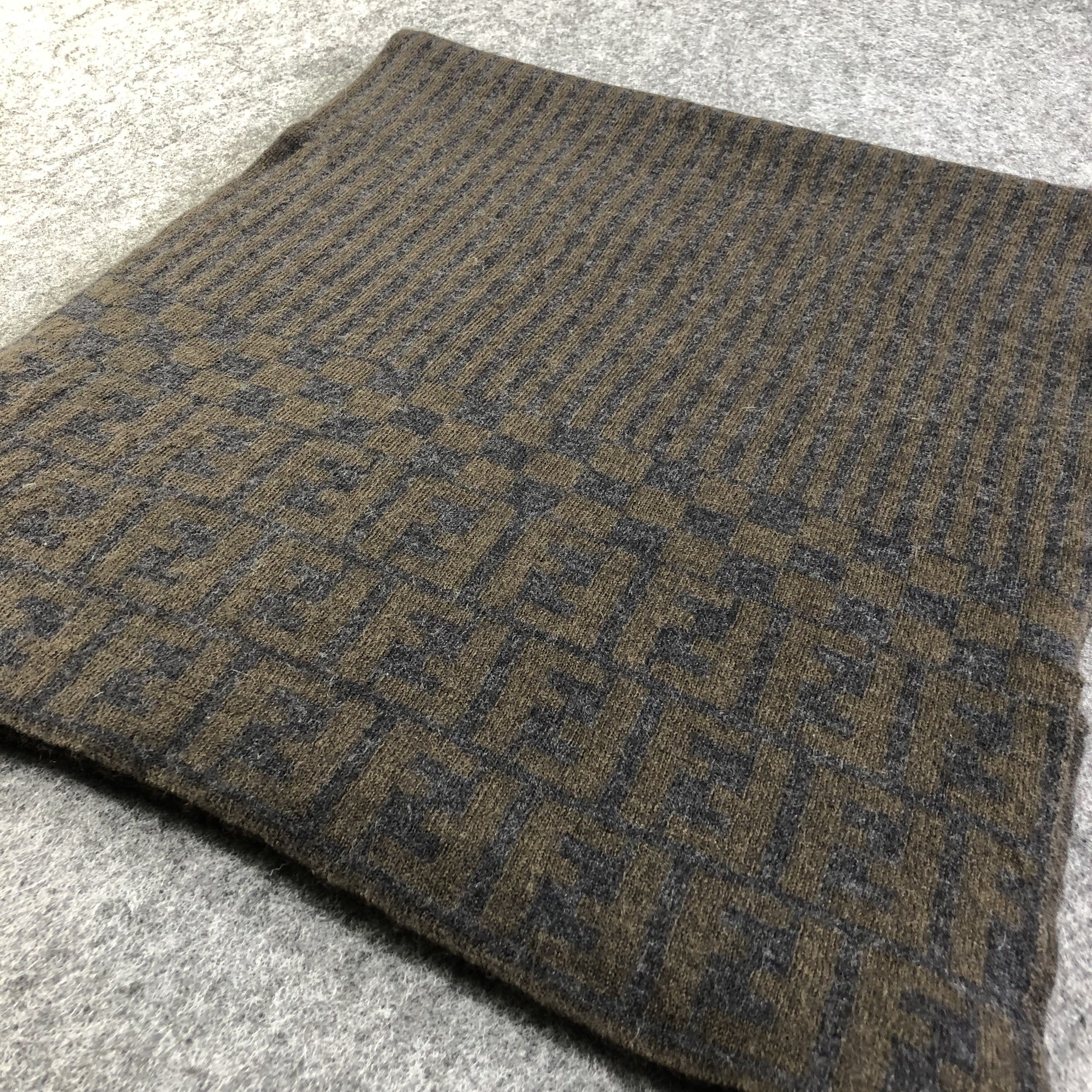 Fendi Fendi FF Monogram Wool Scarf Muffler V1594 Size ONE SIZE - 3 Thumbnail