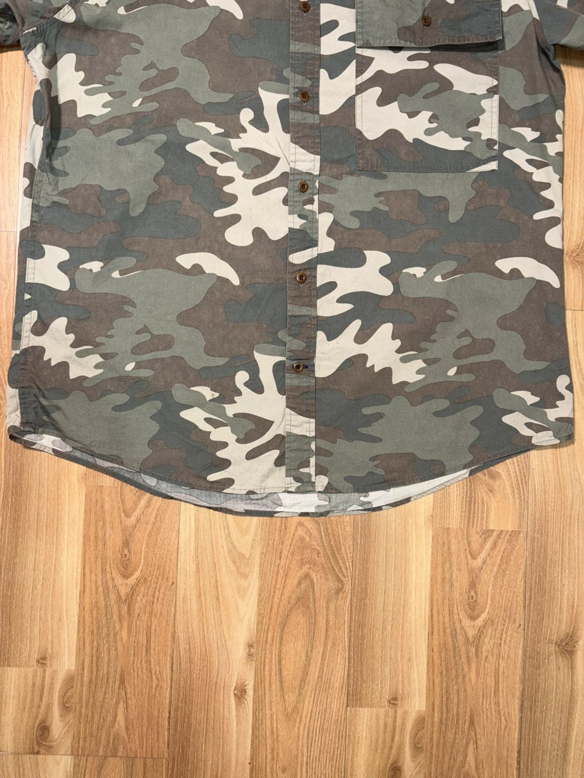 Tommy Hilfiger Tommy Hilfiger Mens XL Custom Fit Woodland Camouflage Size US XL / EU 56 / 4 - 5 Thumbnail