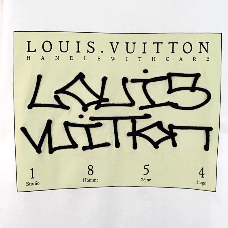 Louis Vuitton Louis Vuitton 22 white logo monogrammed embroidered cotton Size US XXL / EU 58 / 5 - 4 Thumbnail