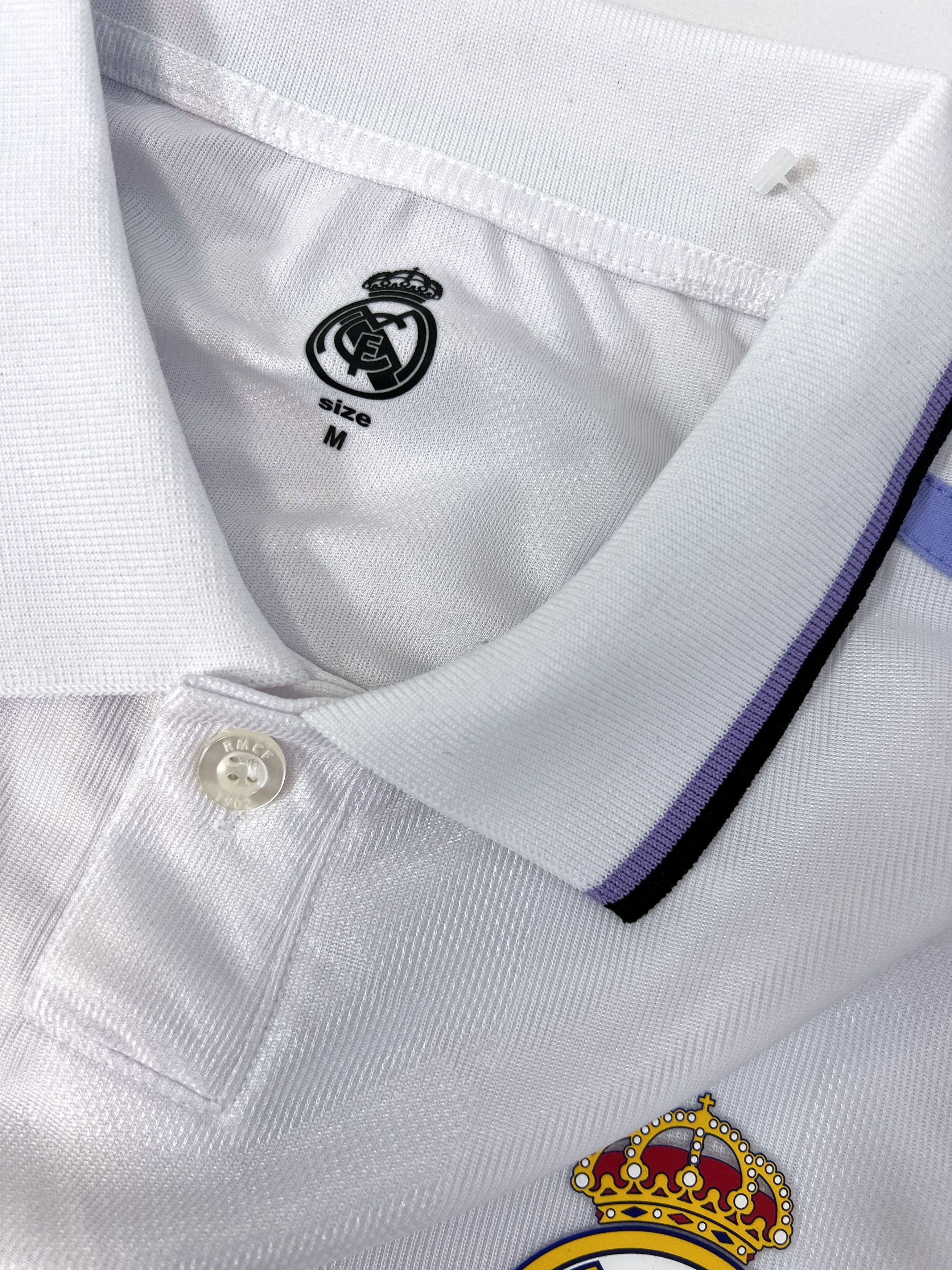 Other Real Madrid soccer jersey Bloke kit white Size US M / EU 48-50 / 2 - 3 Thumbnail