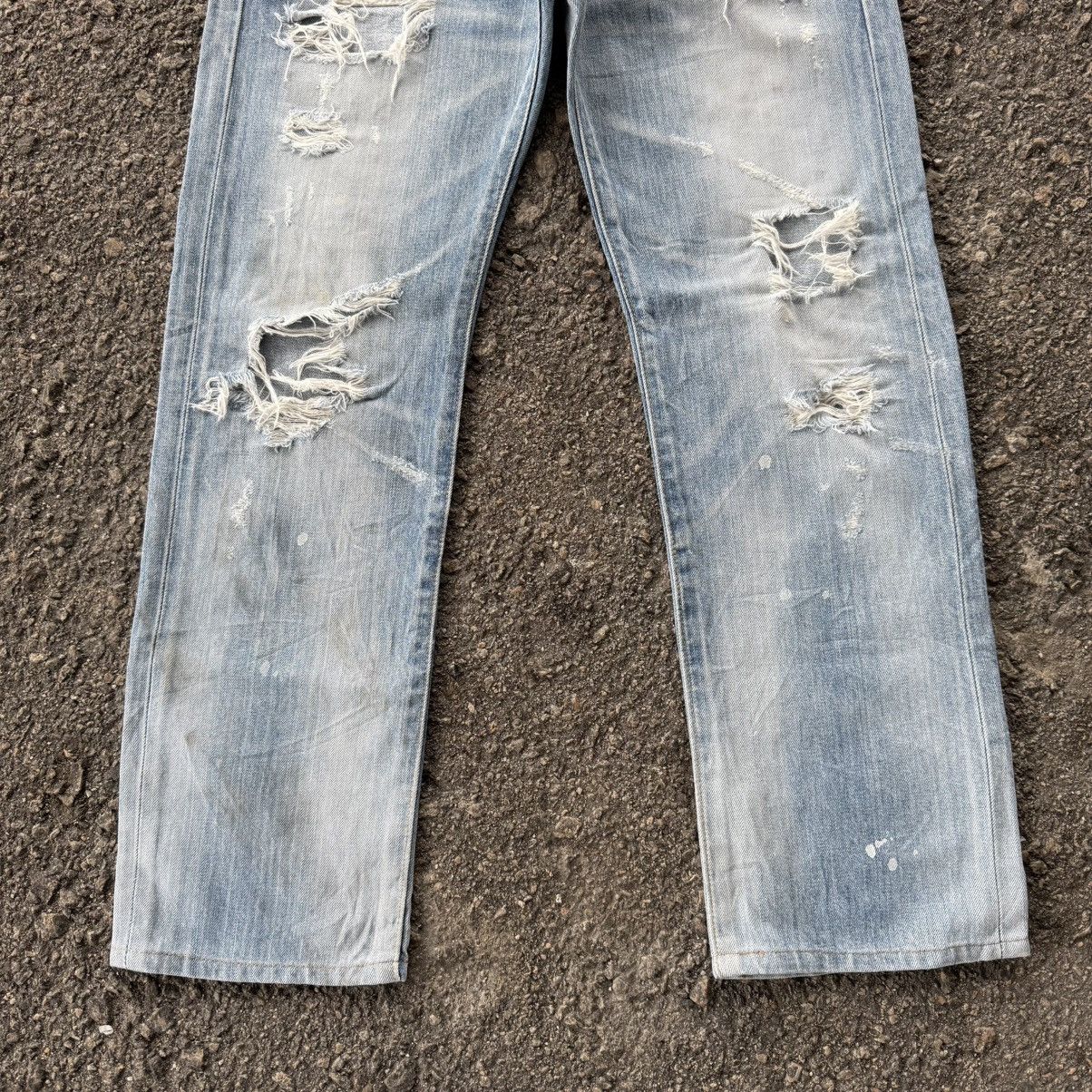 Levi's Vintage Clothing VINTAGE LEVI’S 501 DISTRESSED JEAN DENIM PANTS Size US 31 - 7 Thumbnail