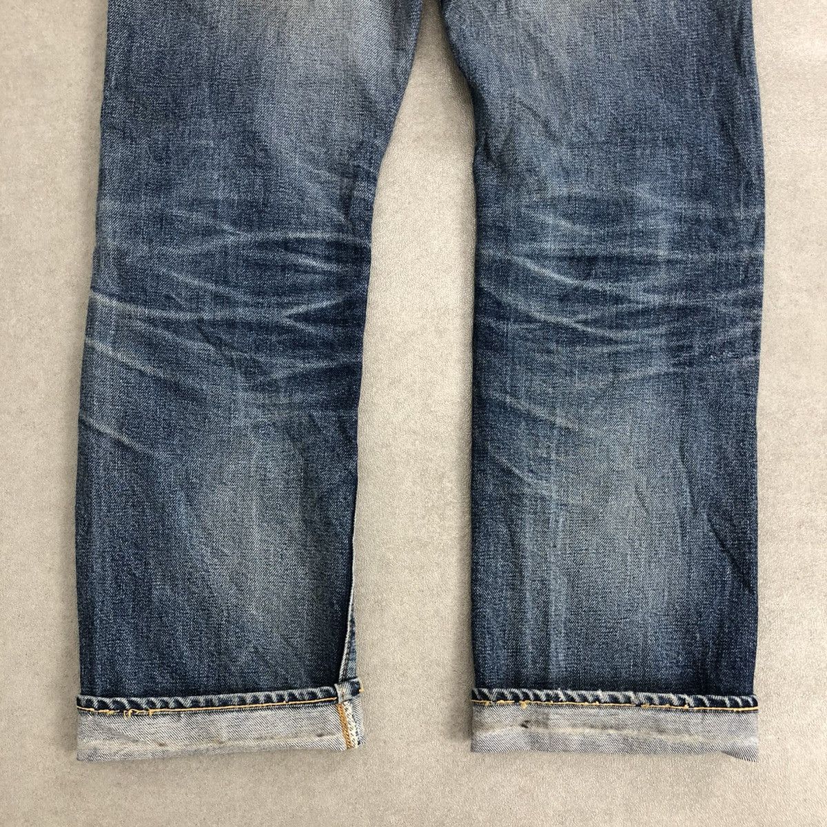 Japanese Brand 🇯🇵 Vintage Resolute 710 Japan Distressed Faded Selvedge Jeans Size US 30 / EU 46 - 13 Thumbnail