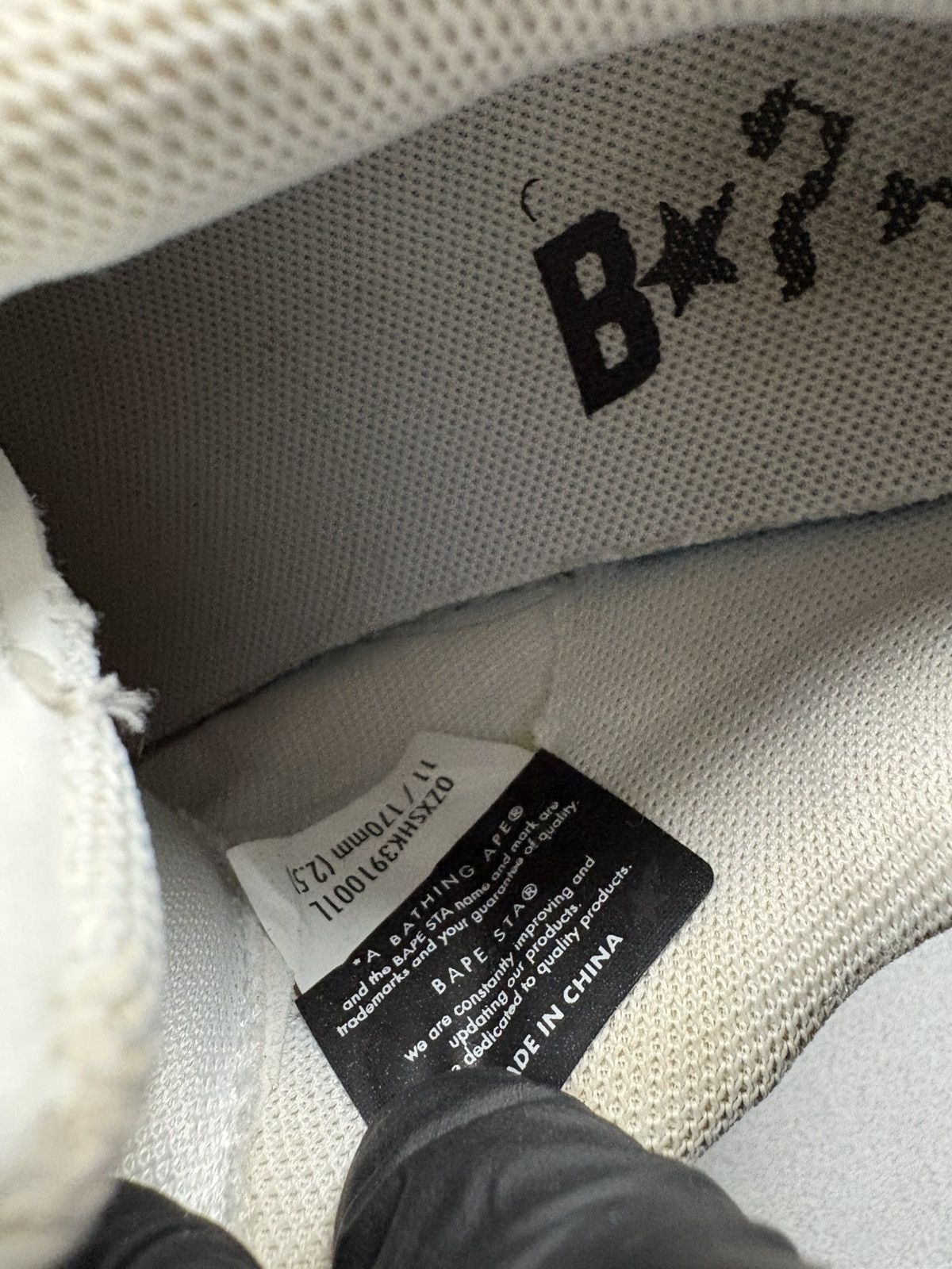 Bape A Bathing Ape Bapesta M2 Low Kids Velcro Triple White US 11K Size US 5 / EU 37 - 12 Thumbnail