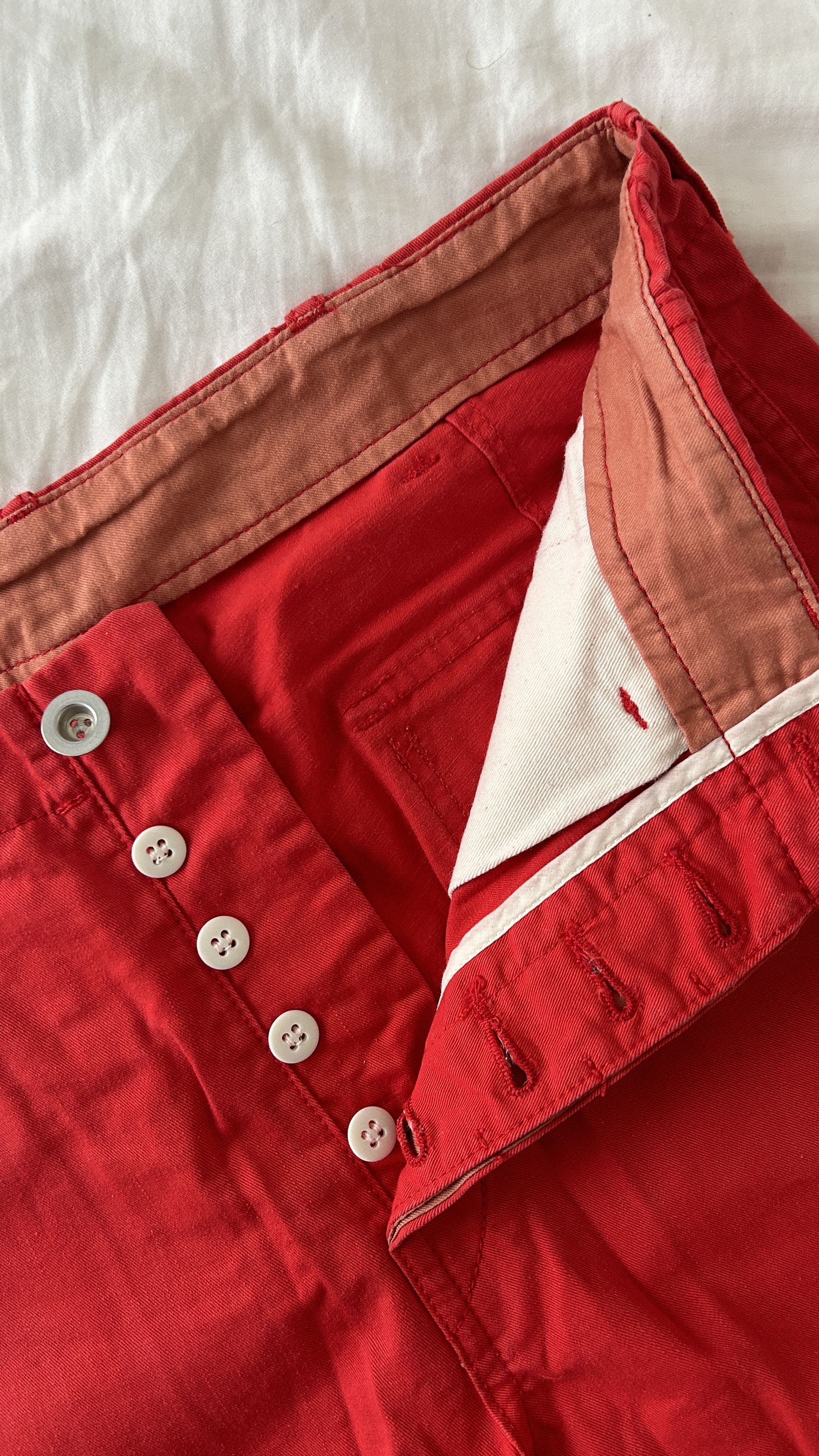 aa . W30 . NANAMICA . SUDU915 . RED INTENSE SHORTS . MIJ