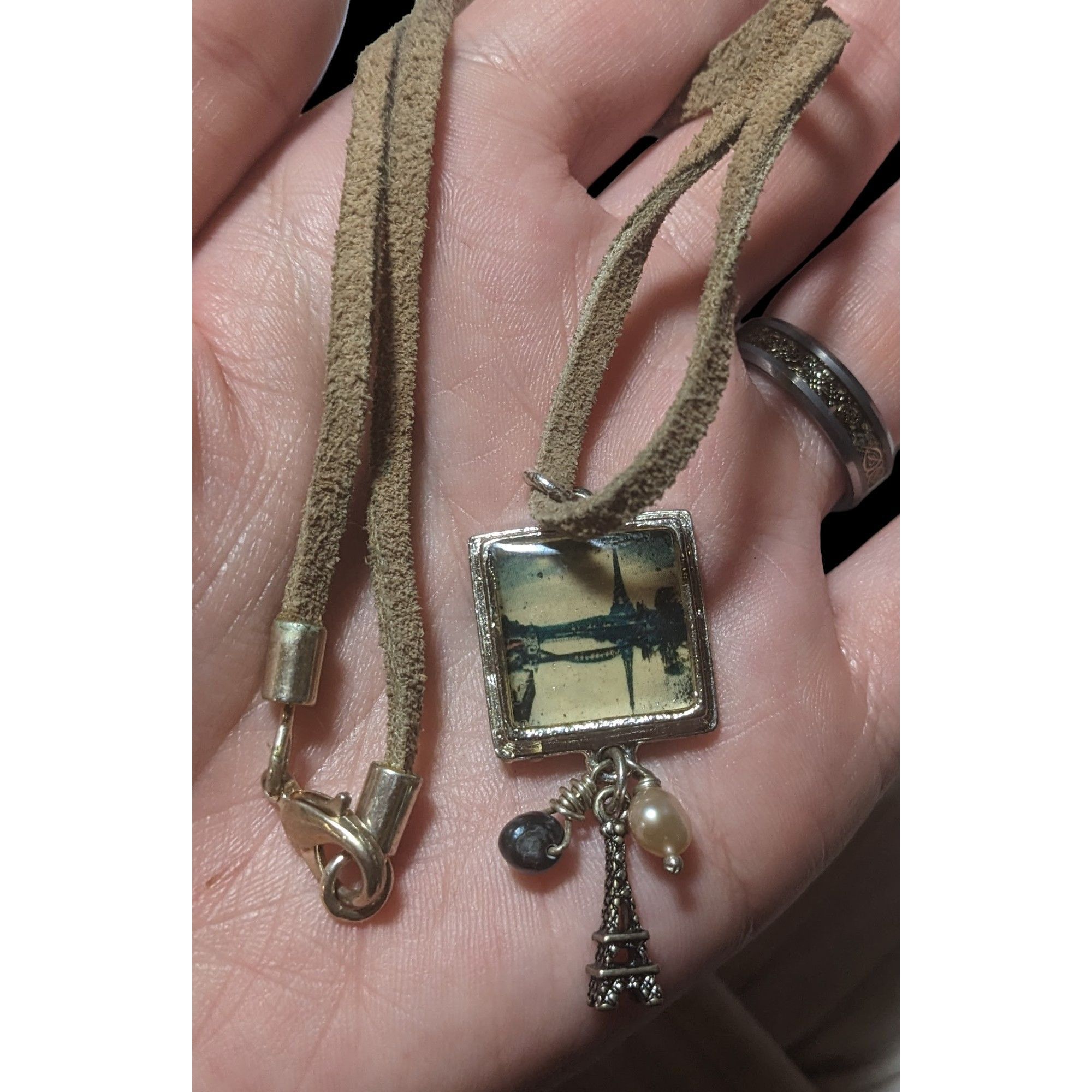 Other Retro Paris France Suede Pearl Charm Necklace Size ONE SIZE - 3 Thumbnail