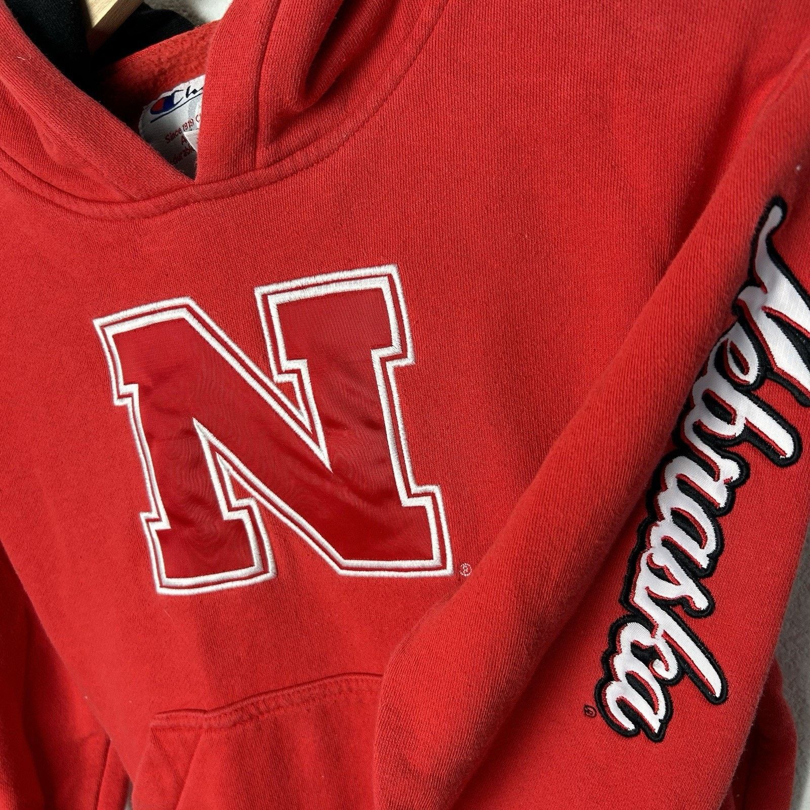 Champion Champion Nebraska Huskers Striped Trim Hoodie Youth M Size US M / EU 48-50 / 2 - 4 Thumbnail