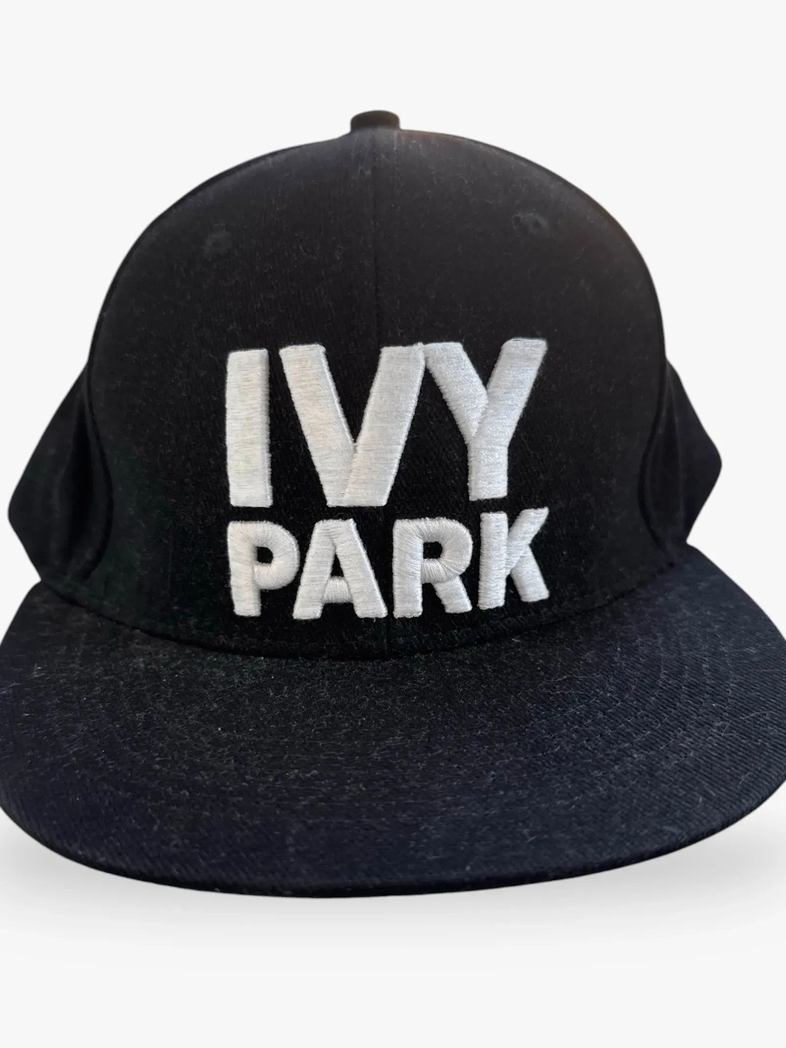 Ivy Park Ivy Park Hat Size ONE SIZE - 1 Thumbnail