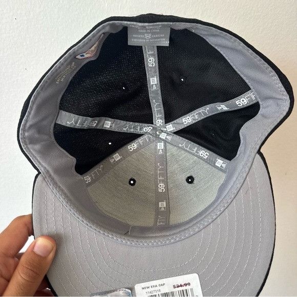 New Era Men’s Chicago White Sox New Era Black 2017 Spring Training D Size ONE SIZE - 12 Thumbnail