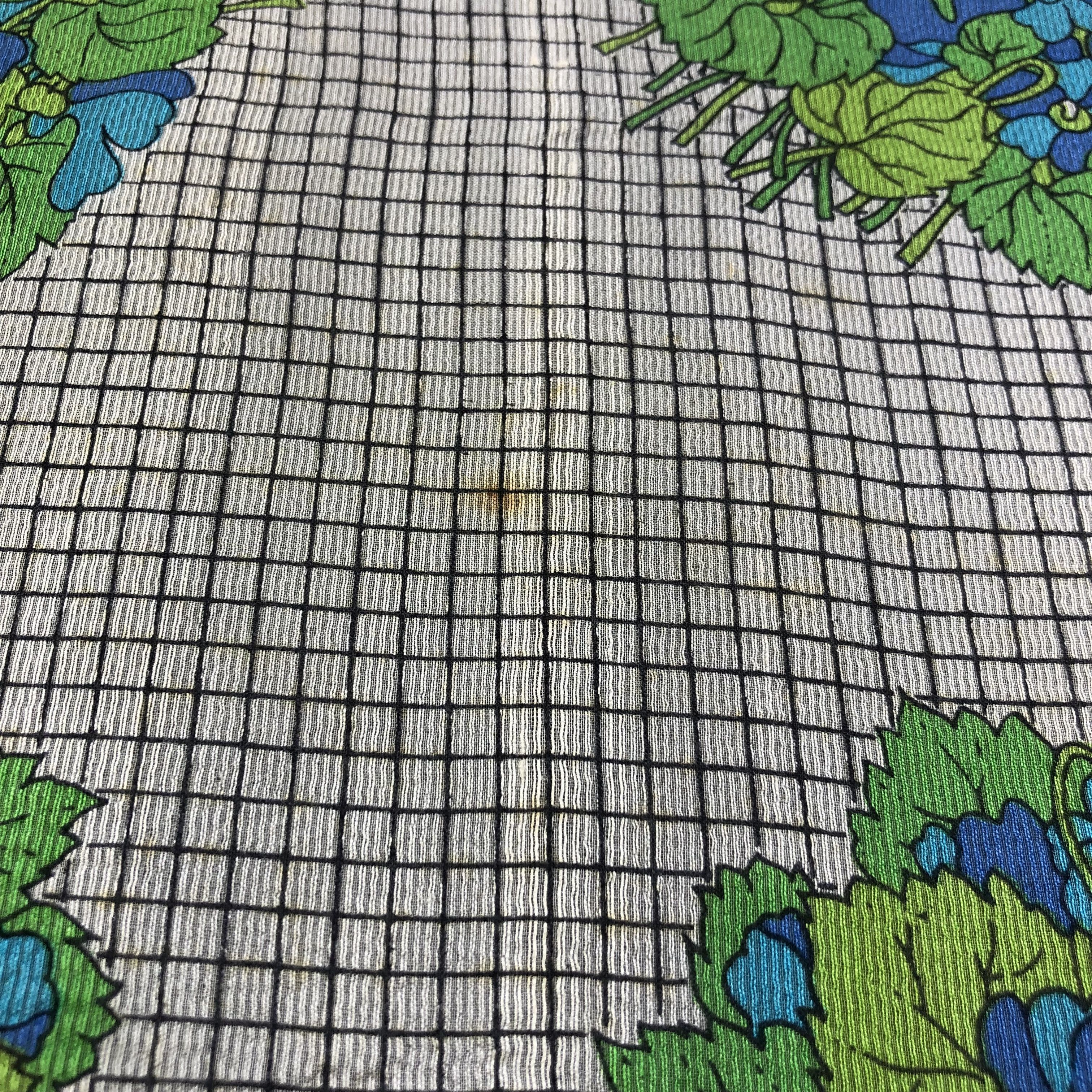 Japanese Brand Vintage Sorelle Fontana Hand Rolled Silk Scarf M650 Size ONE SIZE - 6 Thumbnail