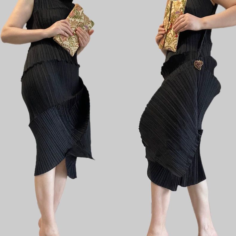 Issey Miyake Issey Miyake size:2 Black main line spiral staircase dress Size M / US 6-8 / IT 42-44 - 1 Thumbnail