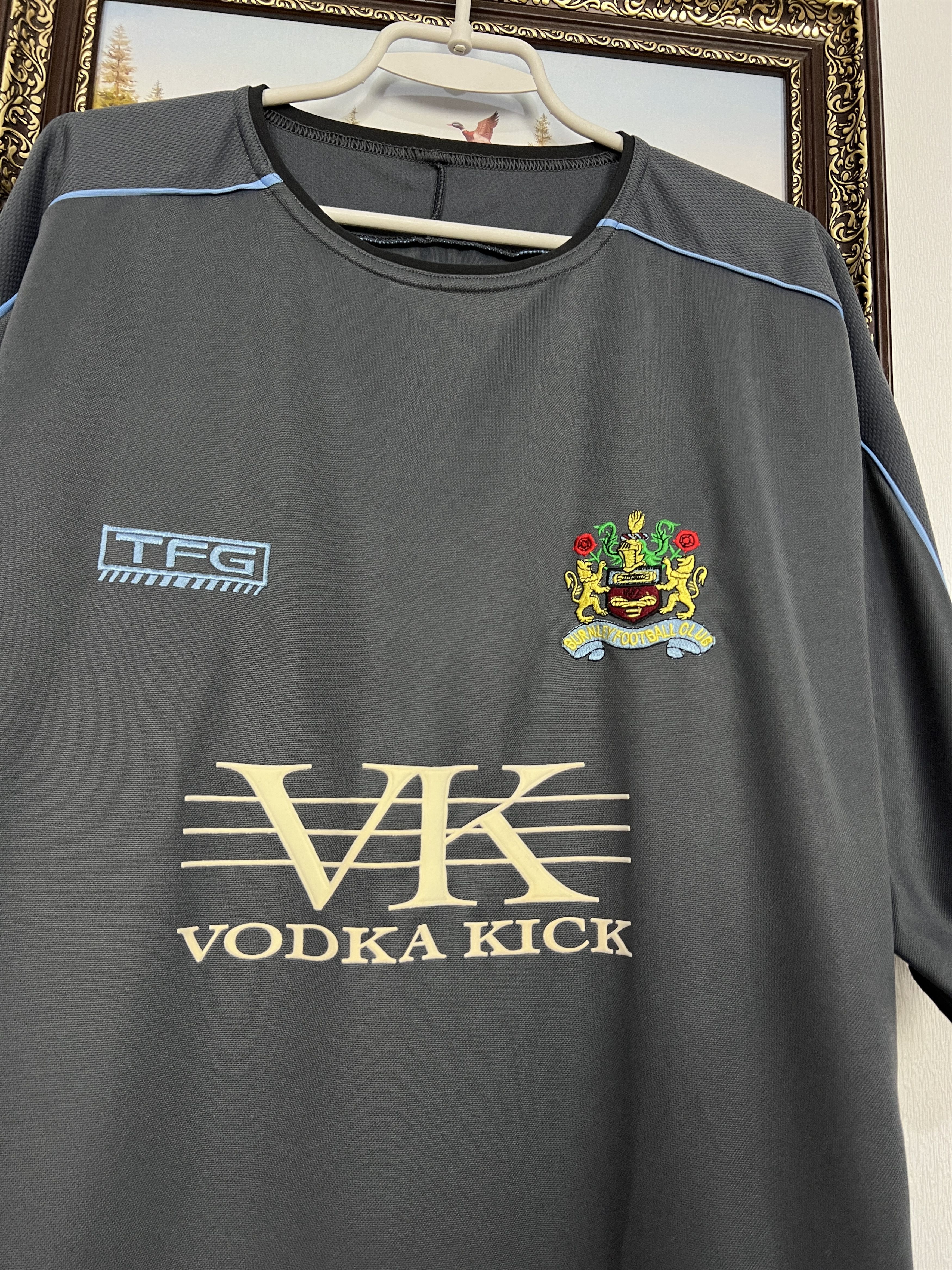 Vintage Burnley Away football shirt Soccer Jersey Trikot TFG Rare Size US XL / EU 56 / 4 - 3 Thumbnail