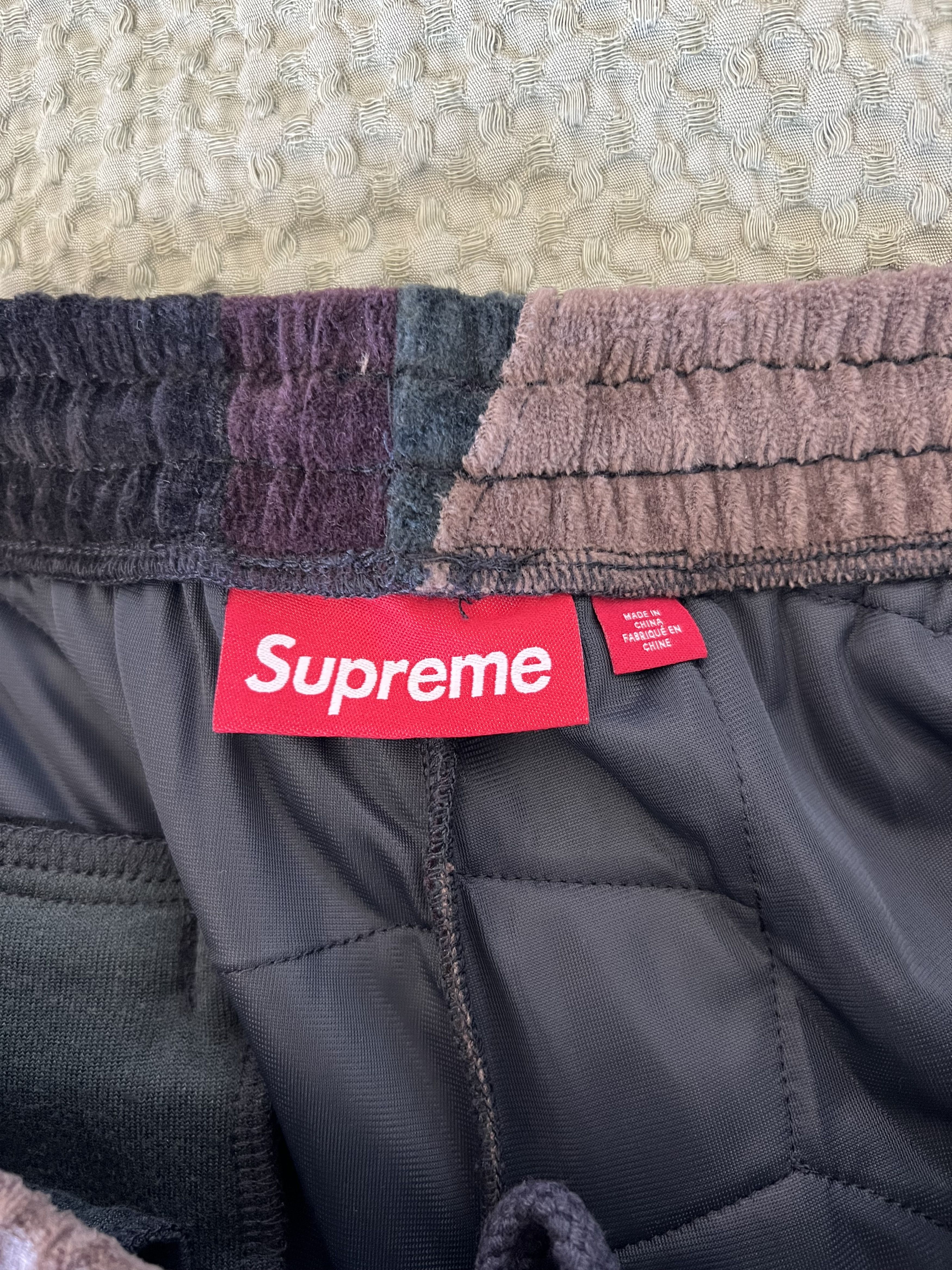 Supreme Supreme Velour Patchwork Shorts in Dark Navy Size US 30 / EU 46 - 7 Thumbnail