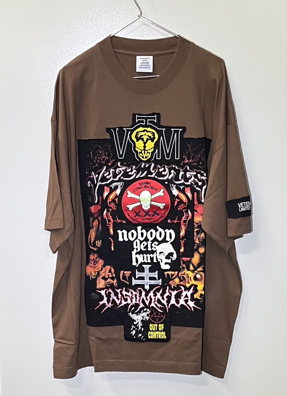 Vetements VETEMENTS Metal Patch Logo Tee Size US S / EU 44-46 / 1 - 1 Thumbnail
