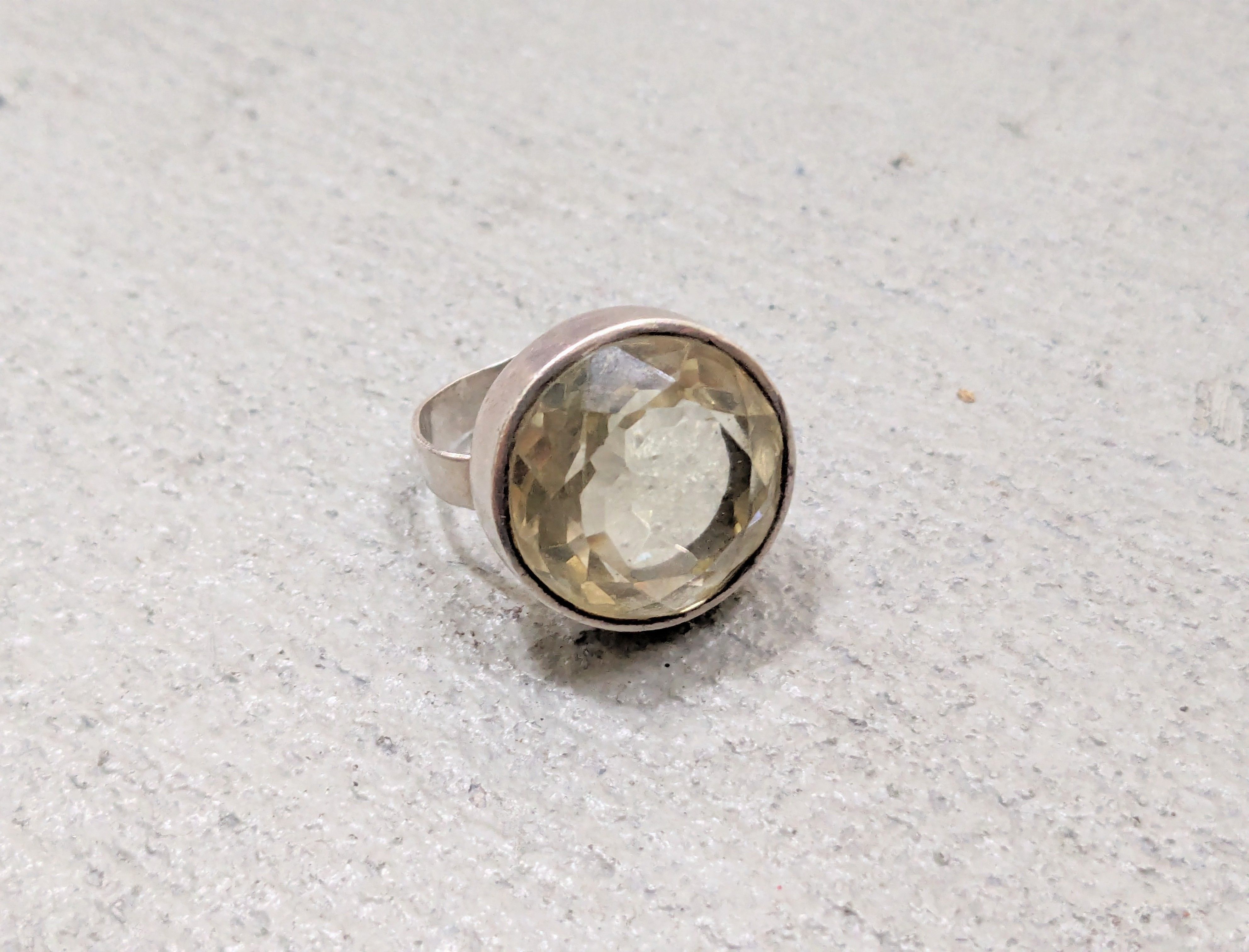 Sterling Silver Ring Size 7.5 Citrine Round Modern Cocktail