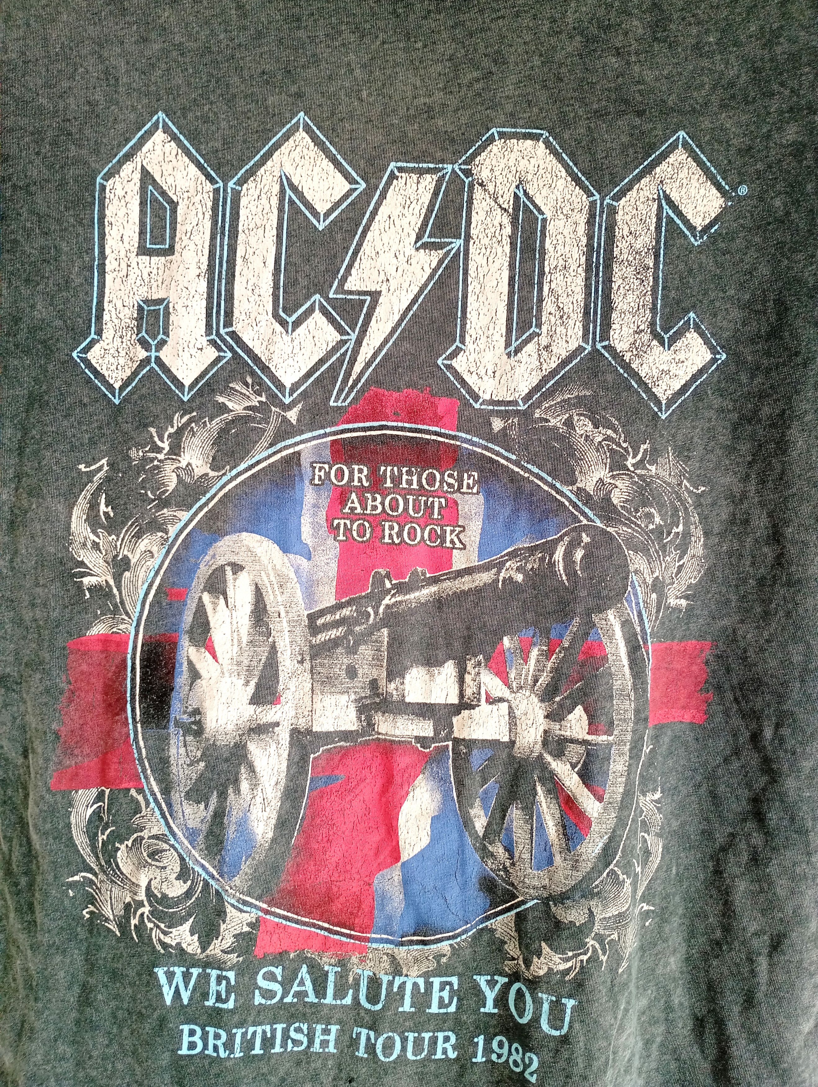 AC/DC Vintage 1982 AC/DC We Salute You British Tour T-Shirt Size US M / EU 48-50 / 2 - 2 Thumbnail