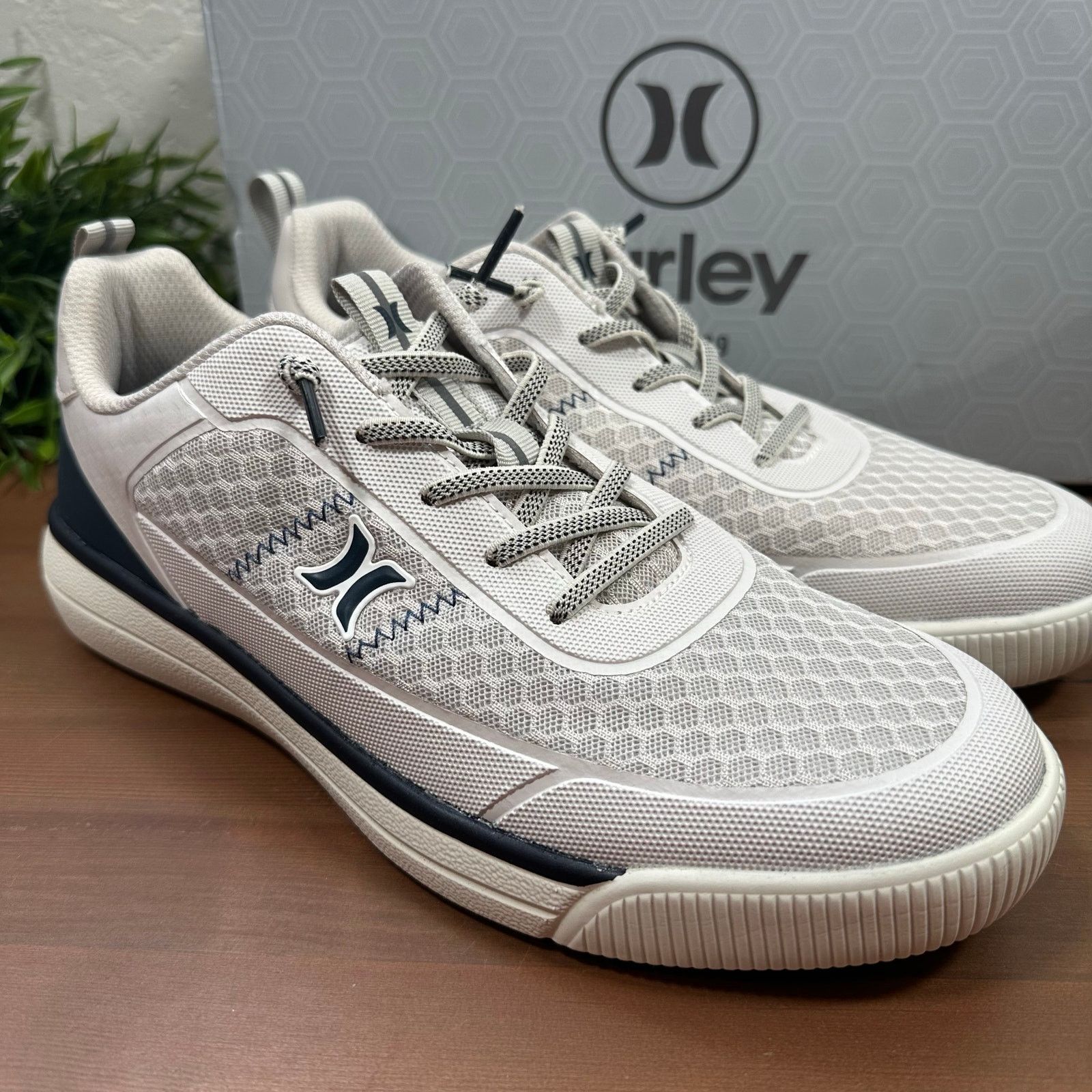 Hurley Hurley Men's Exeter Grey Memory Foam Lightweight Sneakers Size US 9.5 / EU 42-43 - 3 Thumbnail